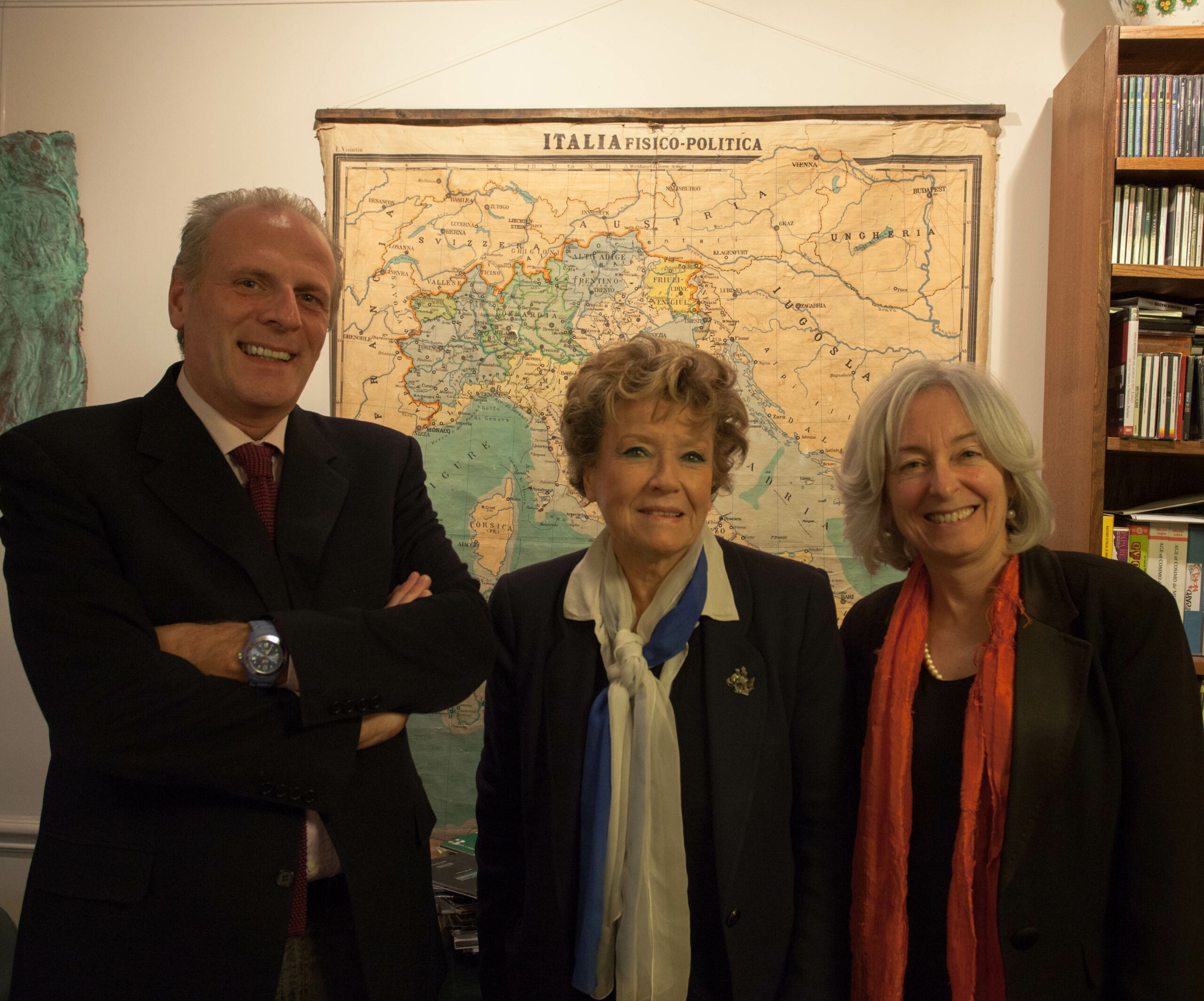 stefano-with-speakers-from-dacia-maraini-at-casa-italiana