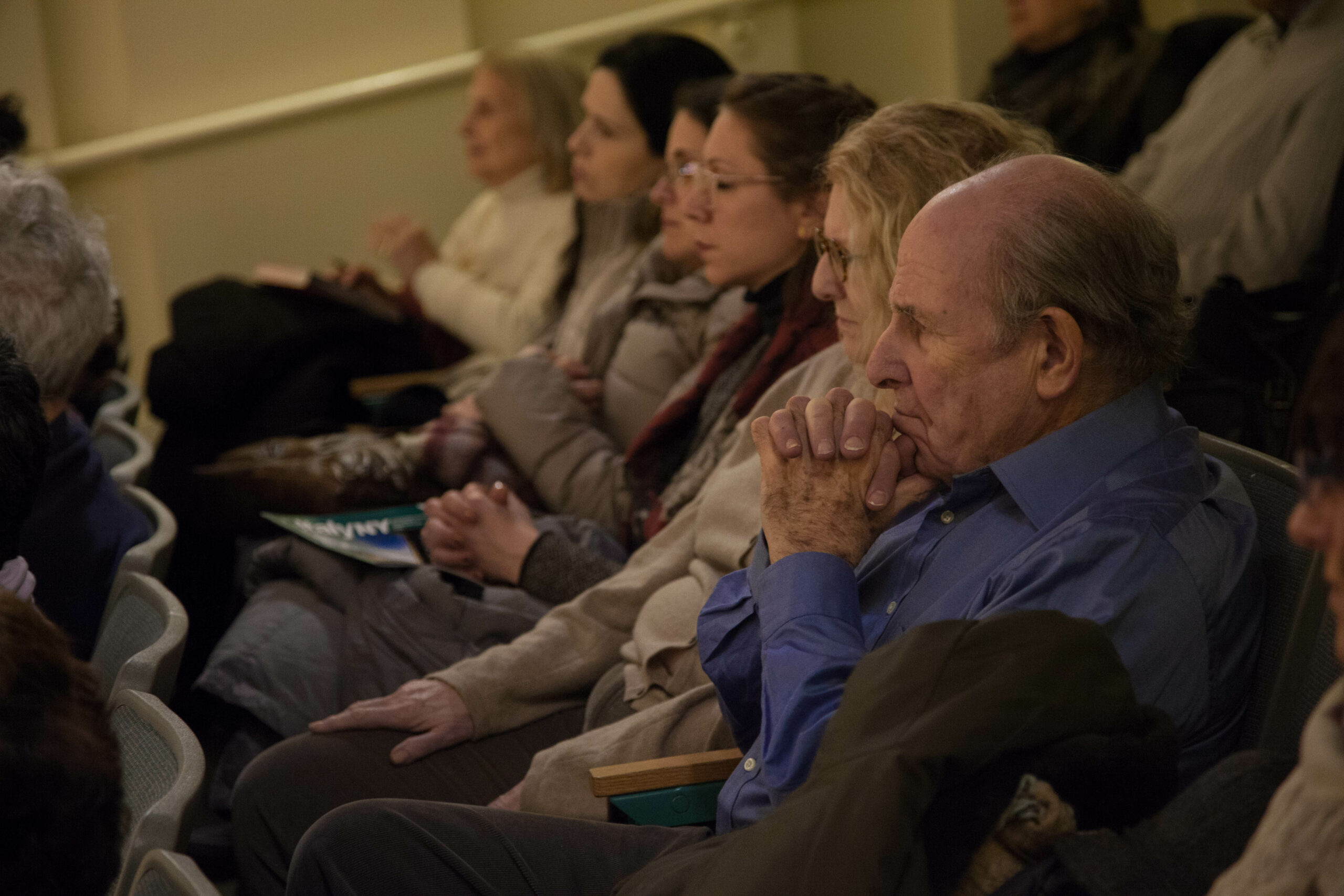 spectators-from-dacia-maraini-at-casa-italiana