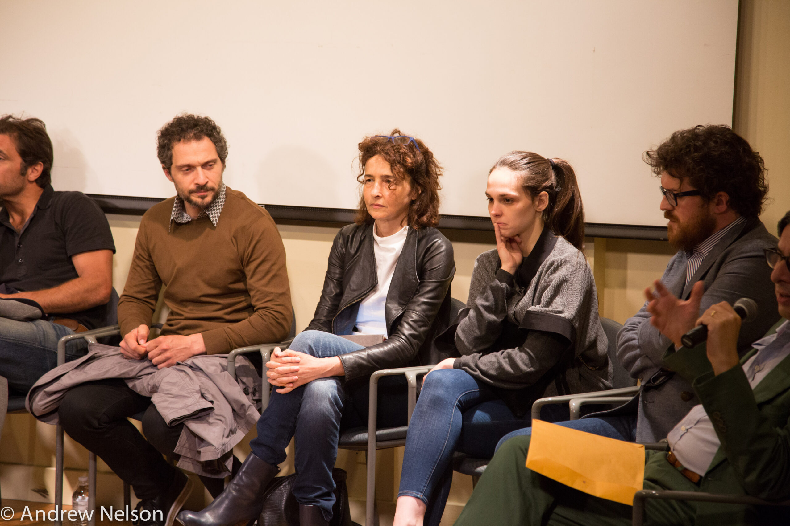 speaker-talking-from-round-table-open-roads-2015-at-casa-italiana