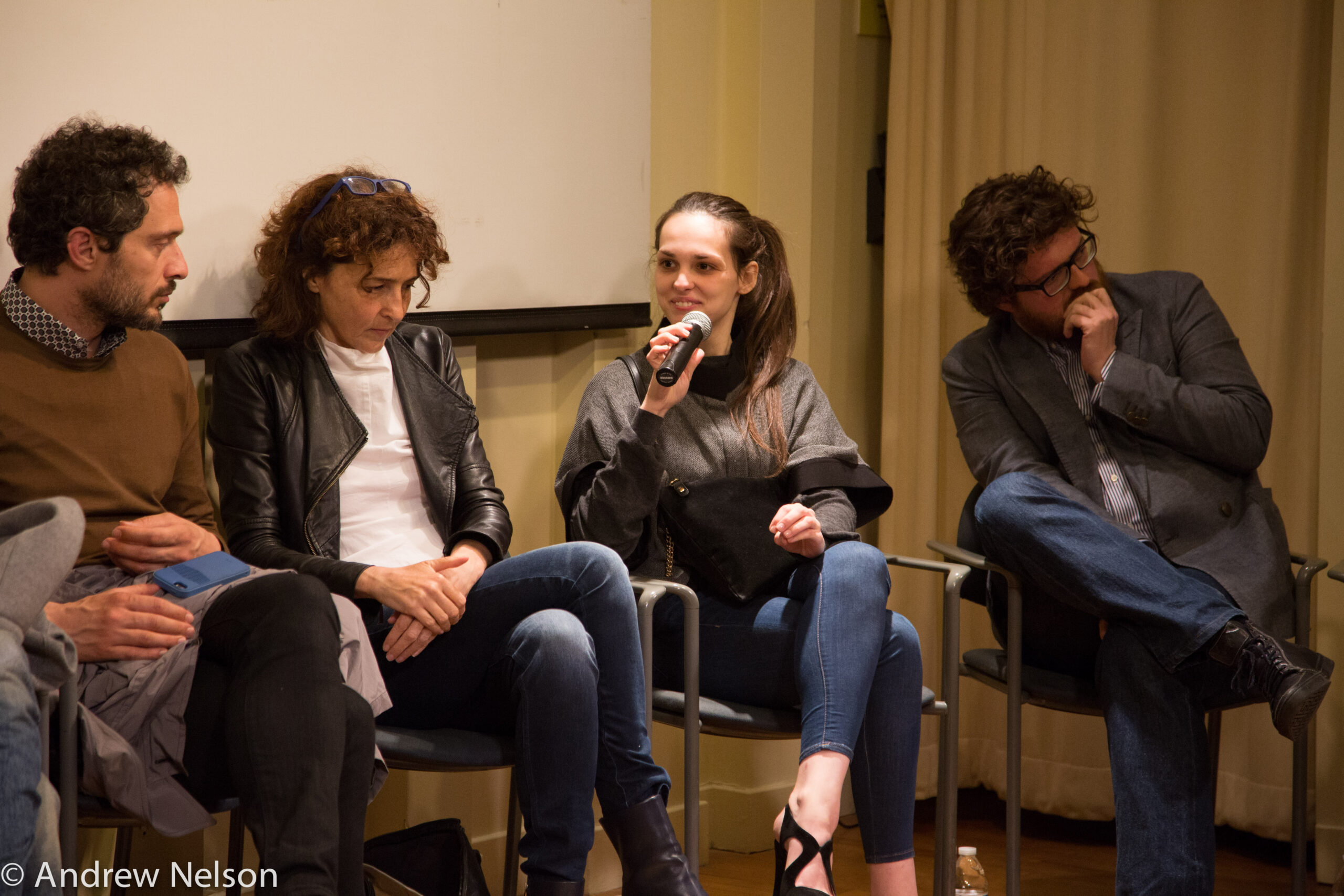 speaker-talking-from-round-table-open-roads-2015-at-casa-italiana