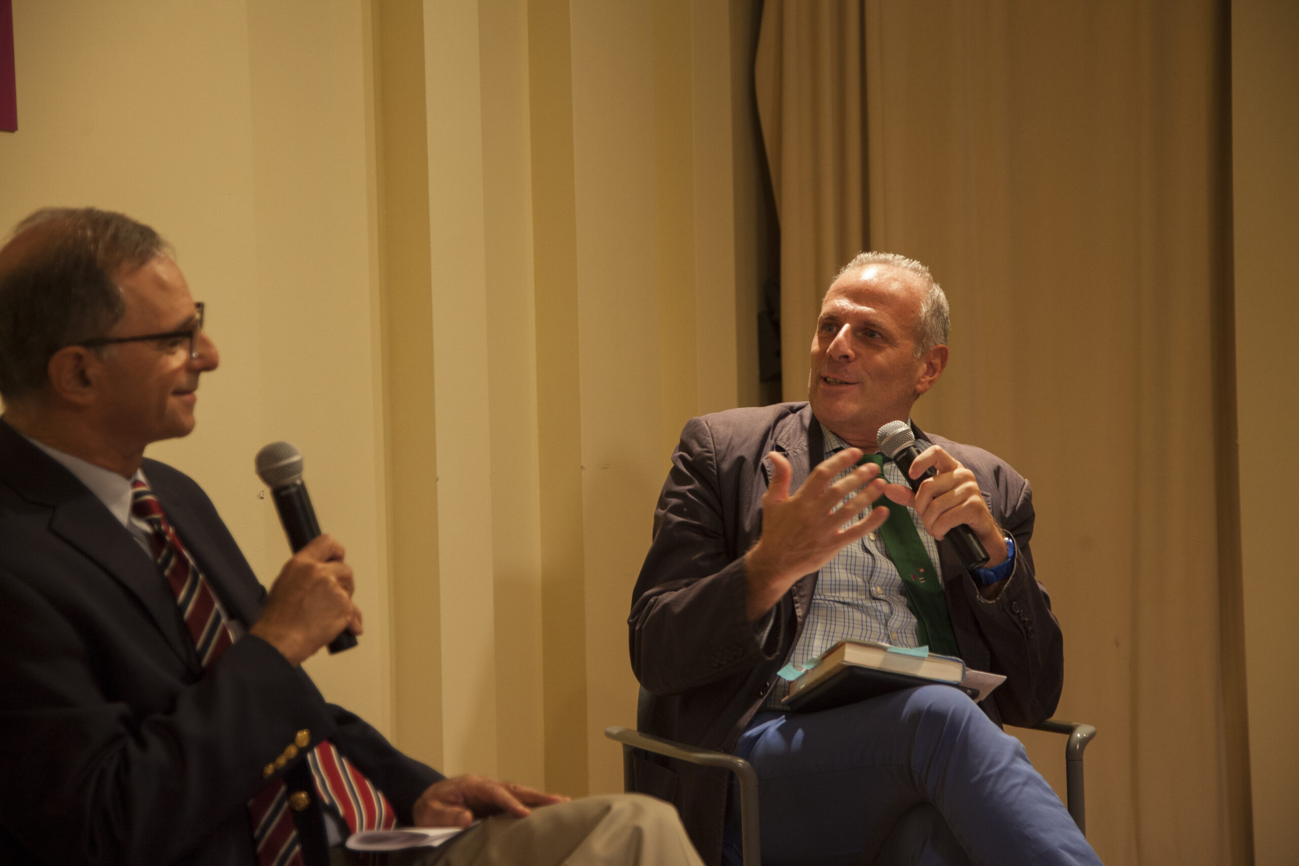 stefano-talking-from-book-presentation-an-unlikely-union-at-casa-italiana