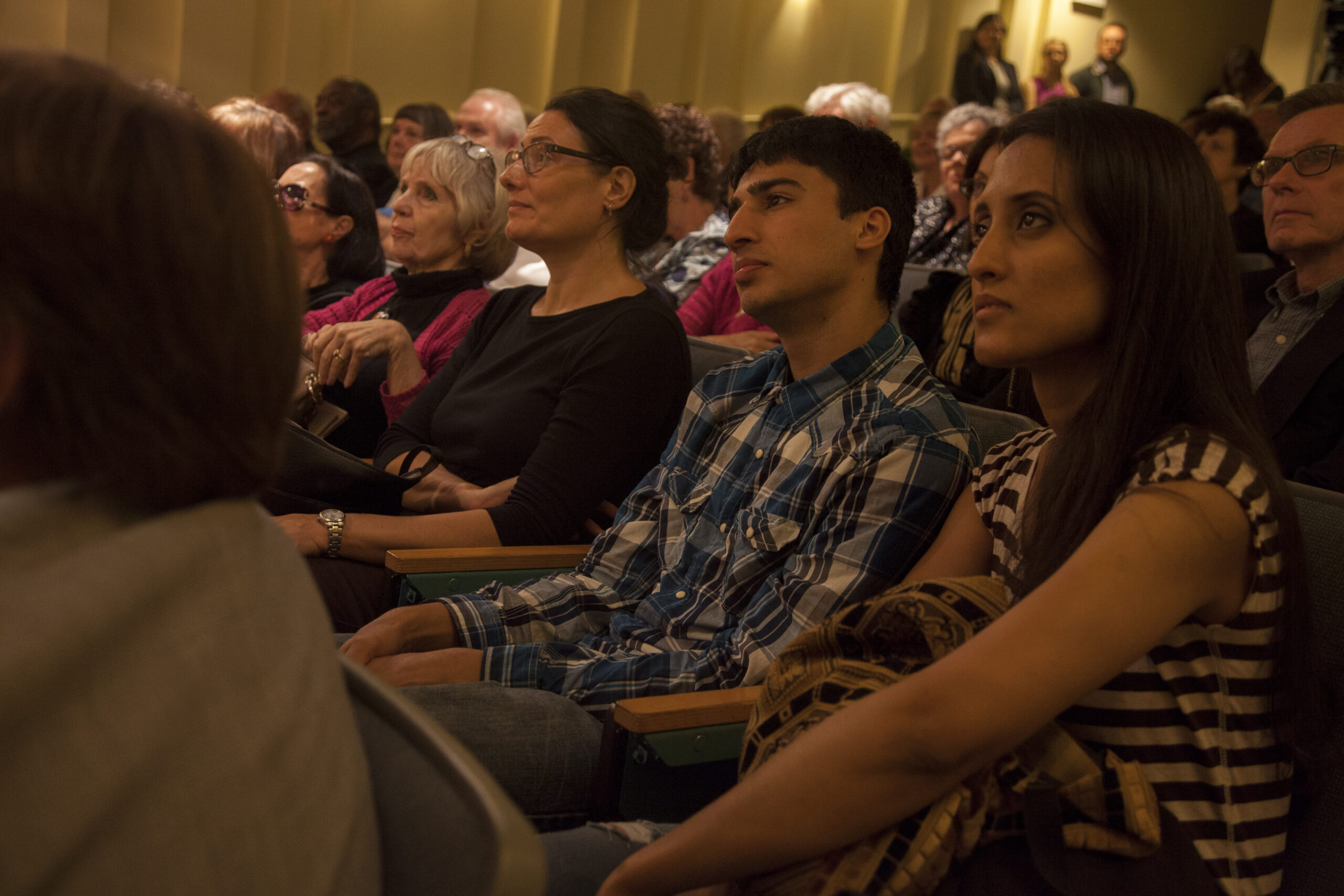 spectators-from-book-presentation-an-unlikely-union-at-casa-italiana