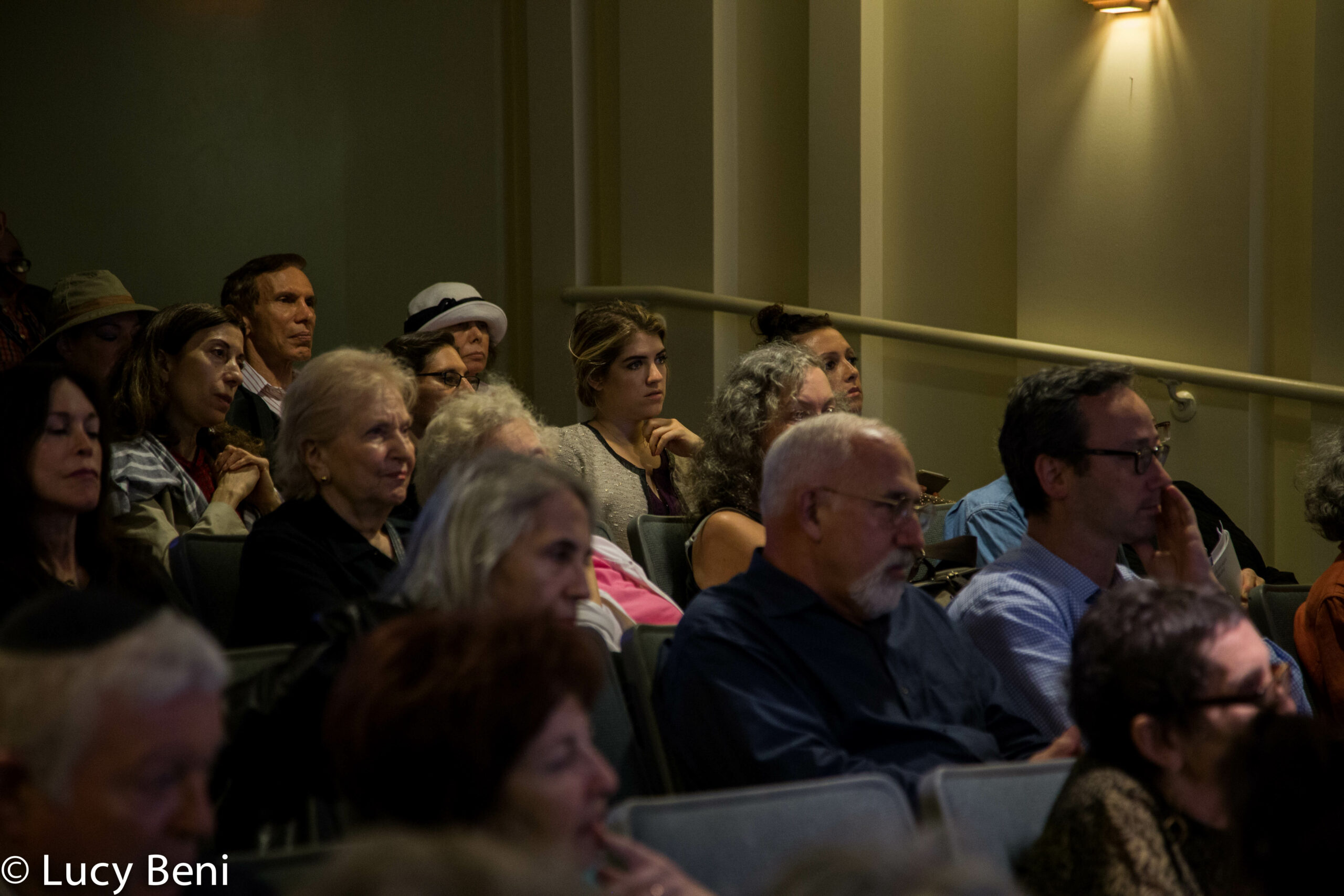 spectators-from-the-ghetto-to-cappella-at-casa-italiana