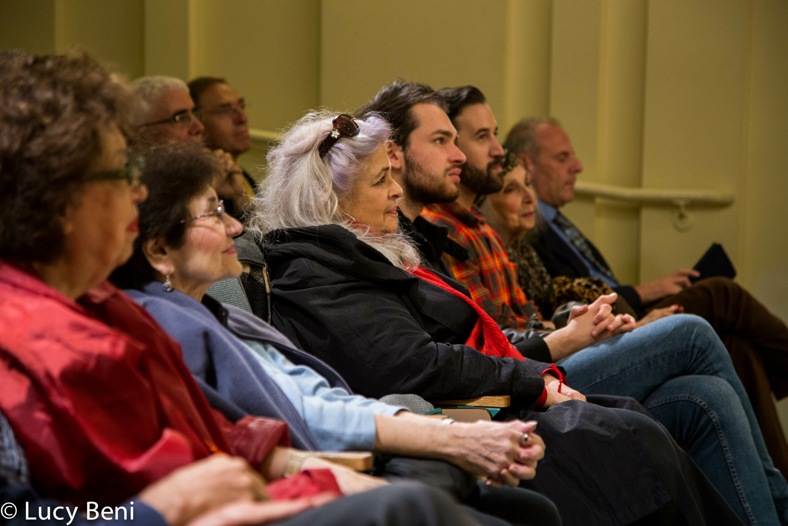spectators-from-adventures-in-italian-opera-christine-goerke-at-casa-italiana