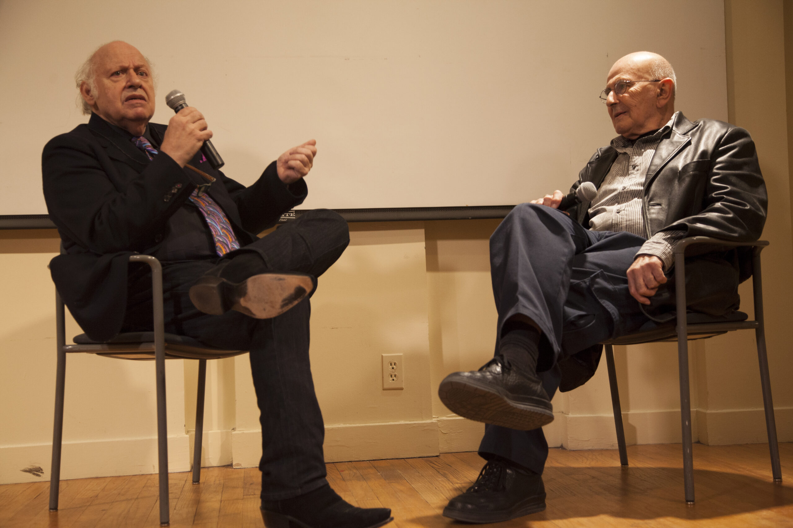 author-talking-from-diffraction-exhibition-opening-and-the-fat-man-arpeggios-book-pres-at-casa-italiana