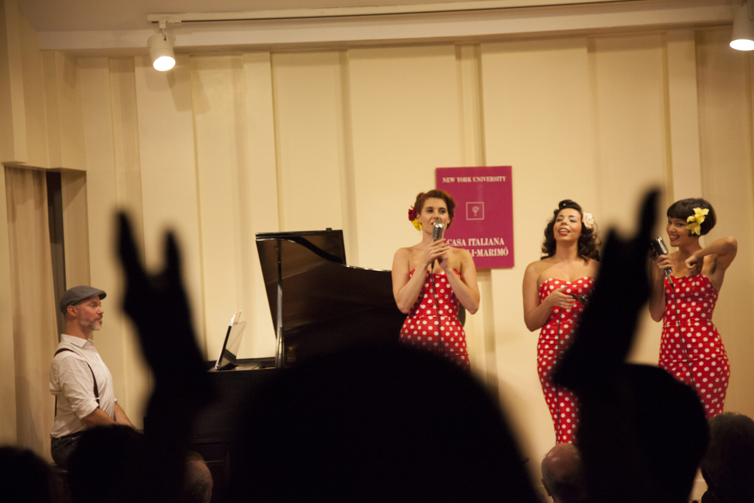 artists-performing-from-ladyvette-at-casa-italiana