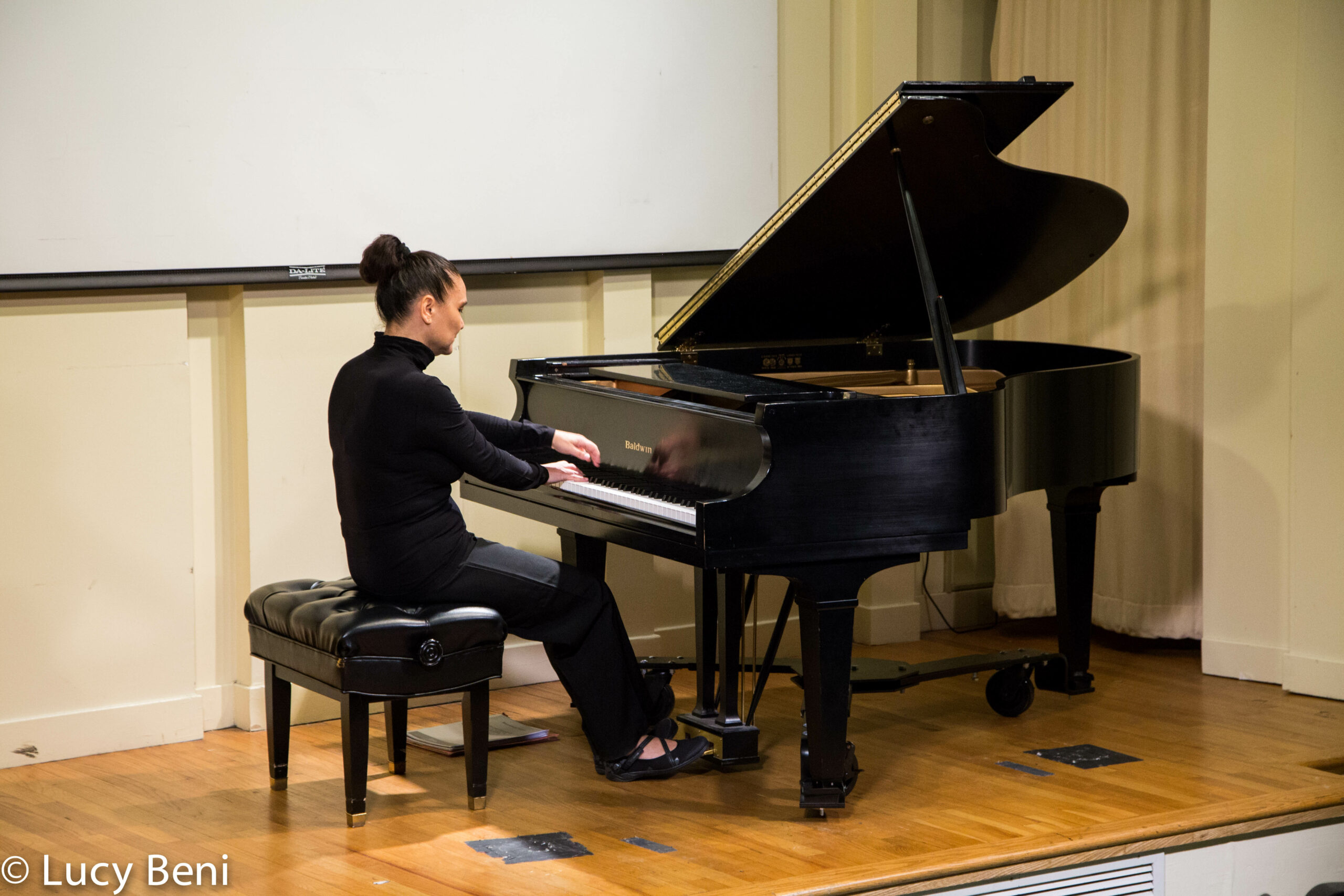 musician-playing-piano-from-concert-alessandra-garosi-novecento-at-casa-italiana