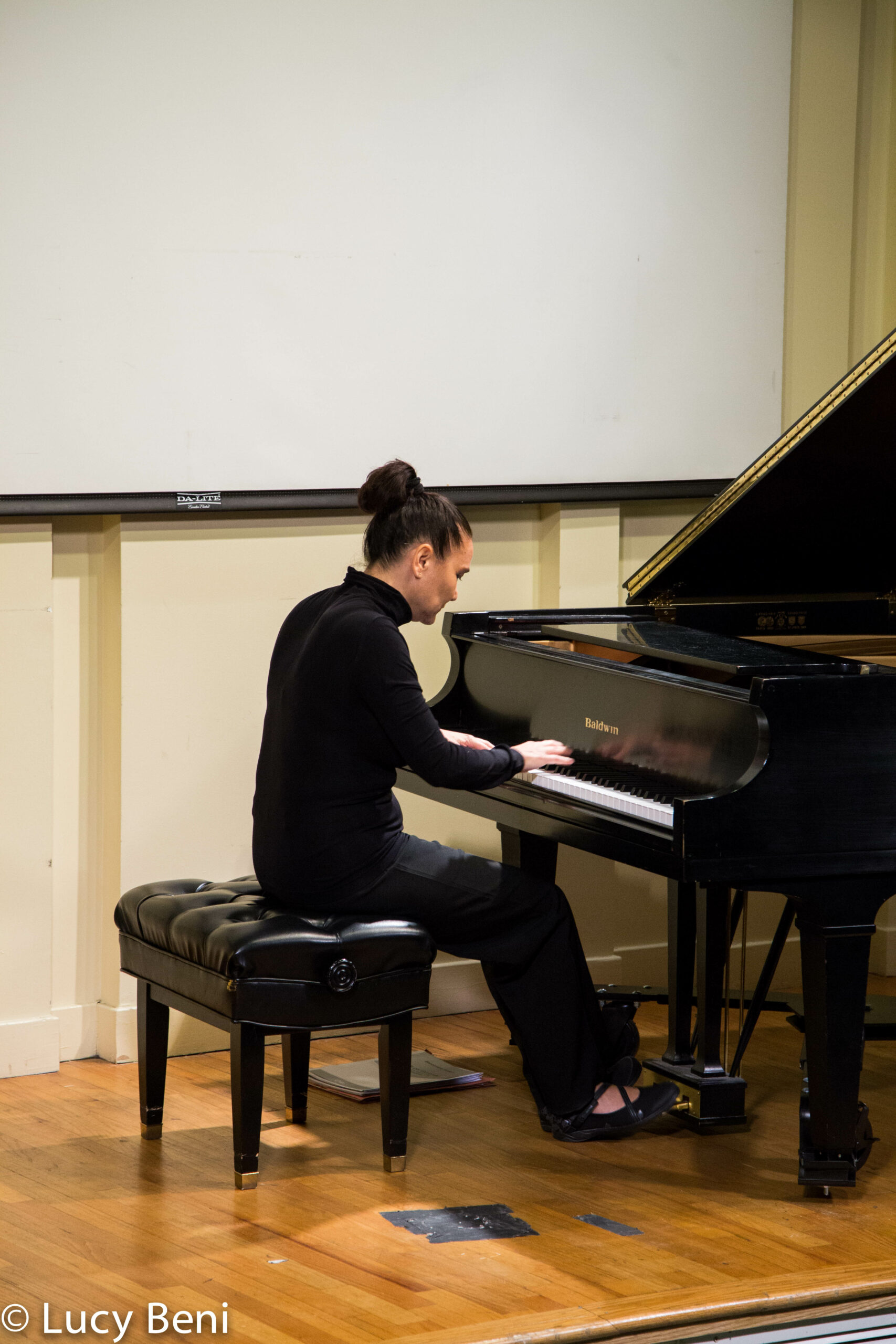 musician-playing-piano-from-concert-alessandra-garosi-novecento-at-casa-italiana