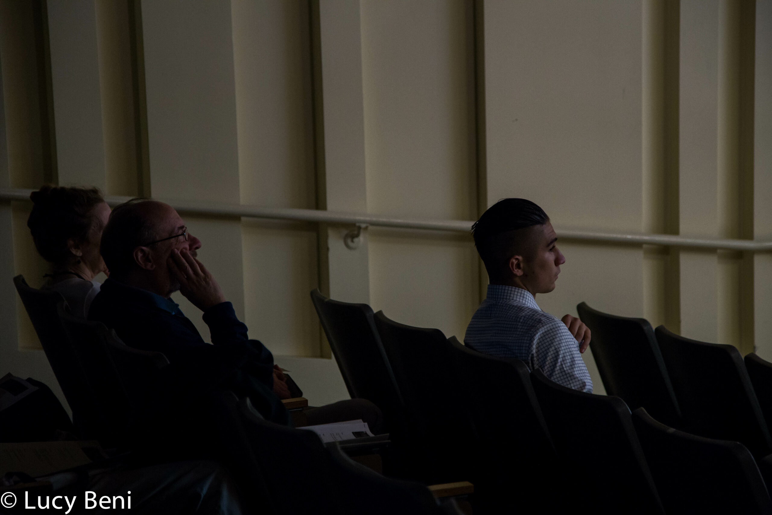 spectators-from-concert-alessandra-garosi-novecento-at-casa-italiana