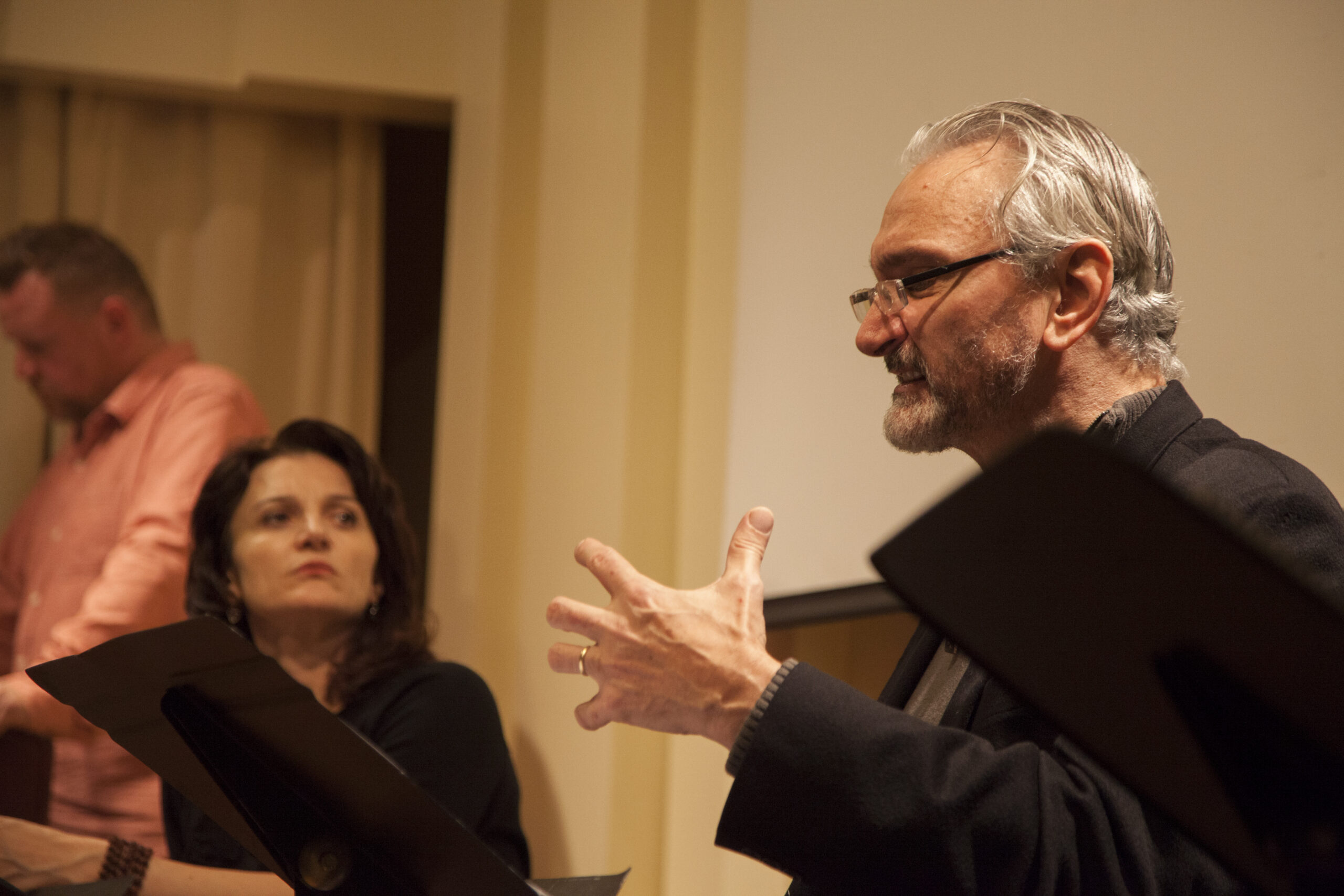 speaker-talking-from-pasolini-at-casa-italiana