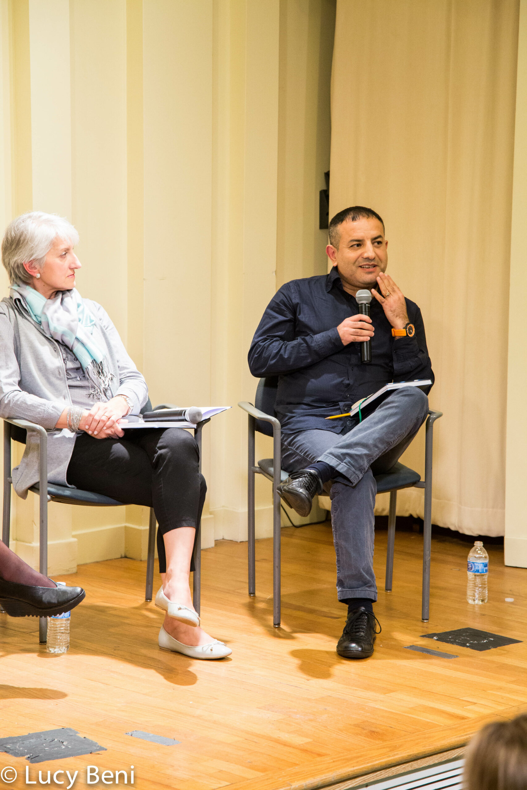 author-talking-from-book-presentation-italian-mobilities-at-casa-italiana