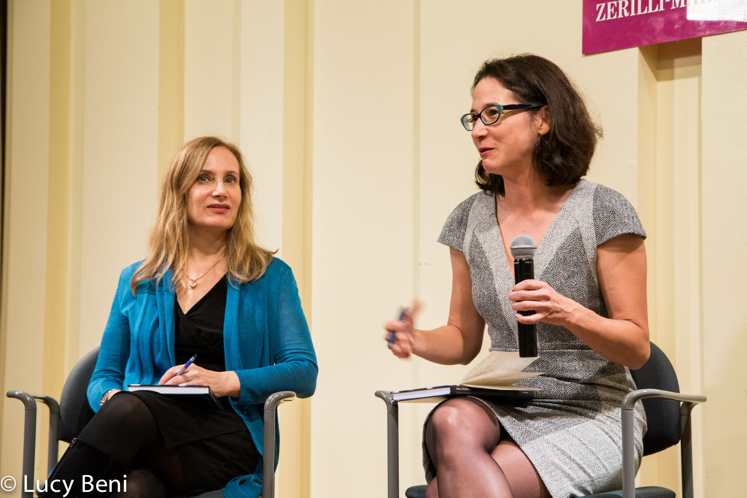 author-talking-from-book-presentation-italian-mobilities-at-casa-italiana
