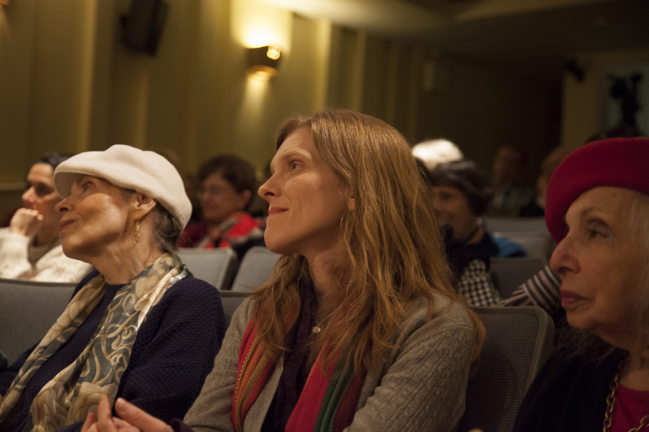 spectators-from-paolo-carignani-at-casa-italiana