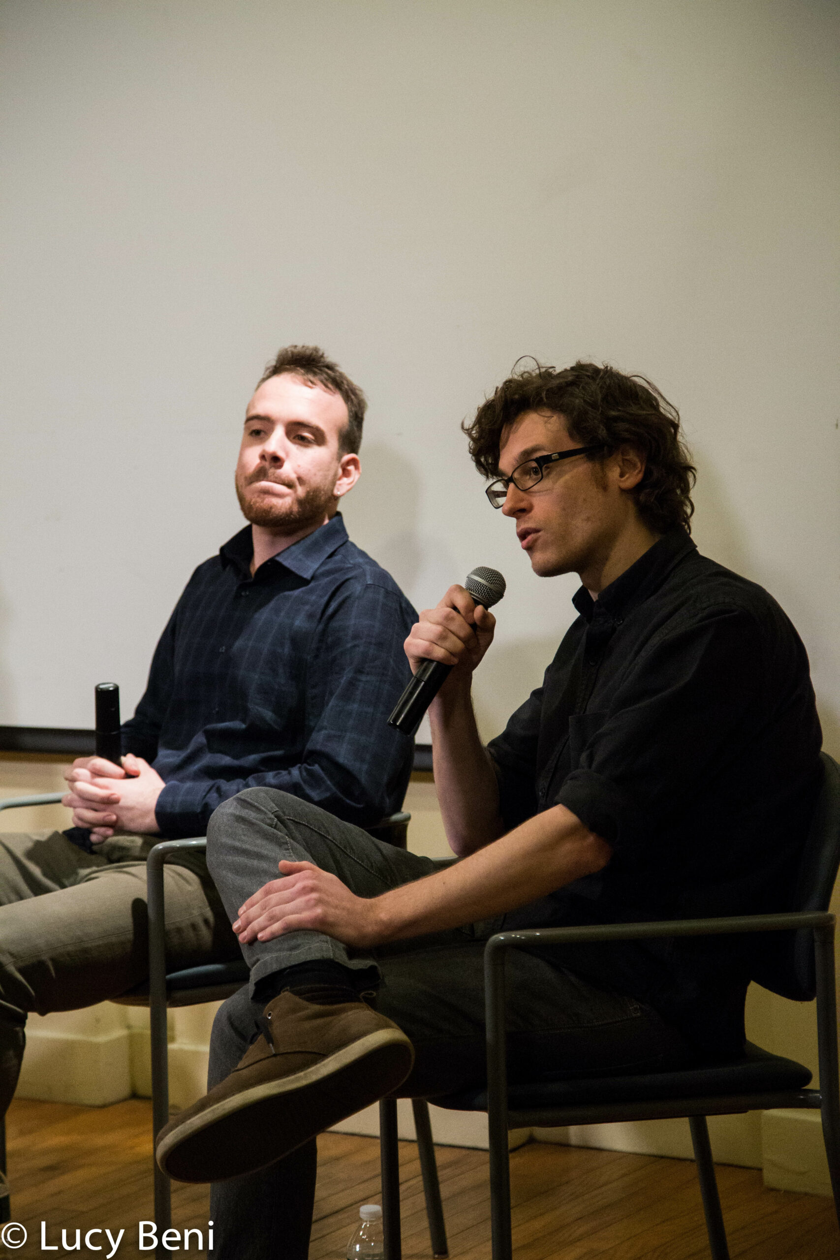 director-talking-from-screening-if-only-i-were-that-warrior-at-casa-italiana