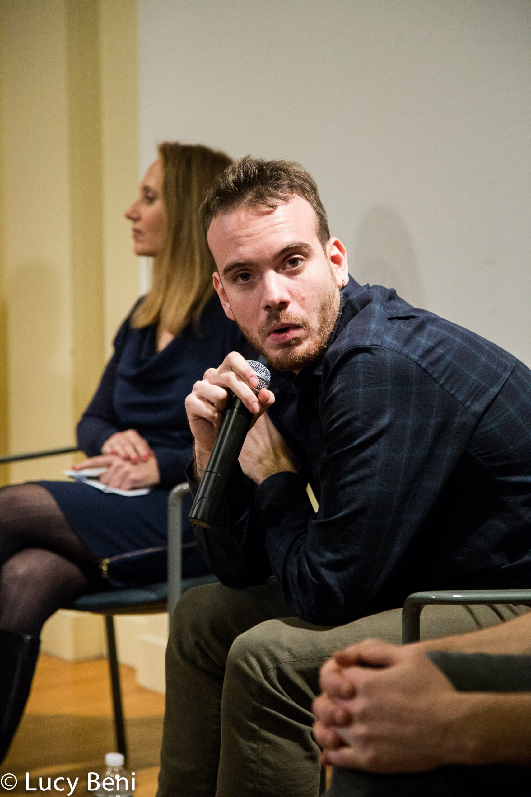 director-talking-from-screening-if-only-i-were-that-warrior-at-casa-italiana