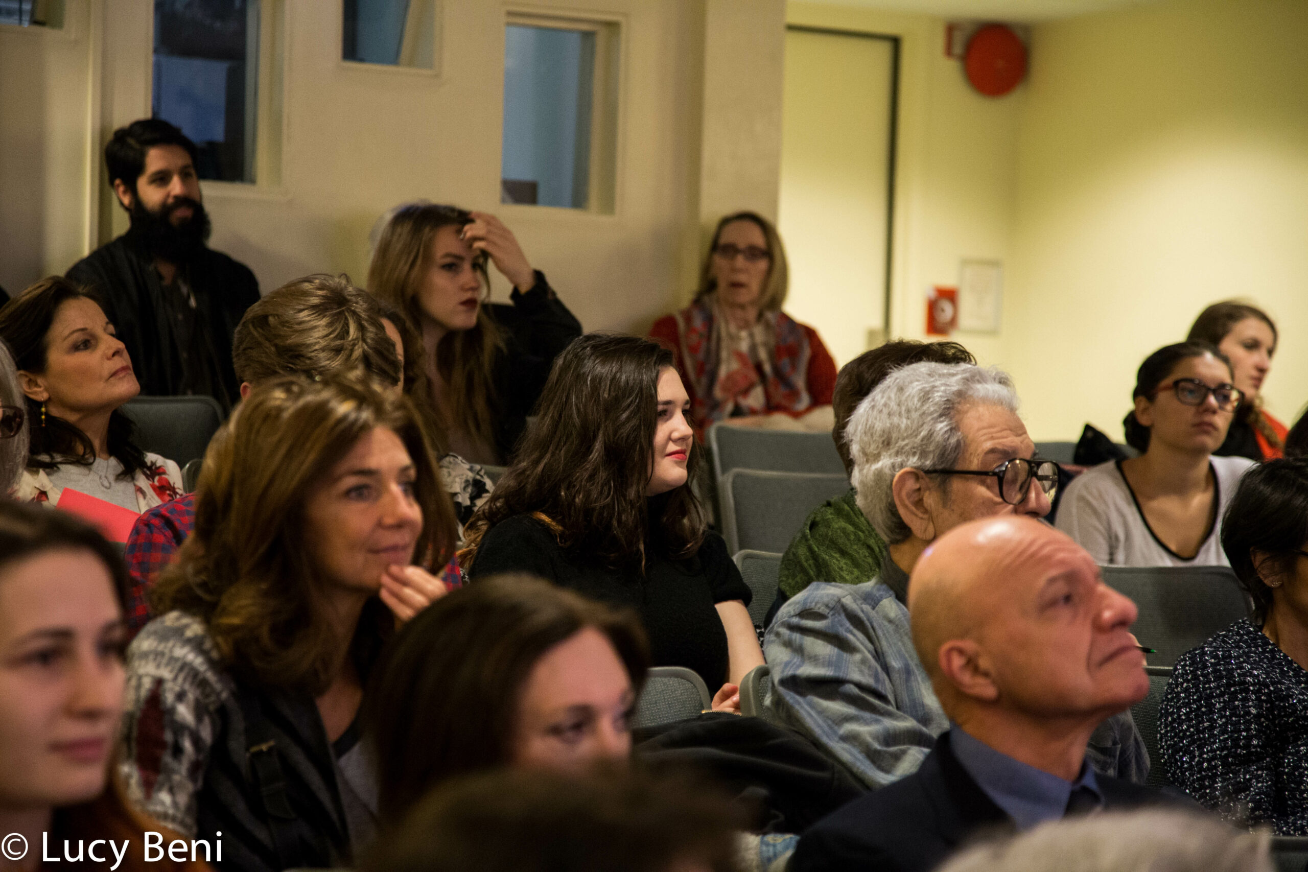 spectators-from-a-conversation-with-dacia-maraini-at-casa-italiana