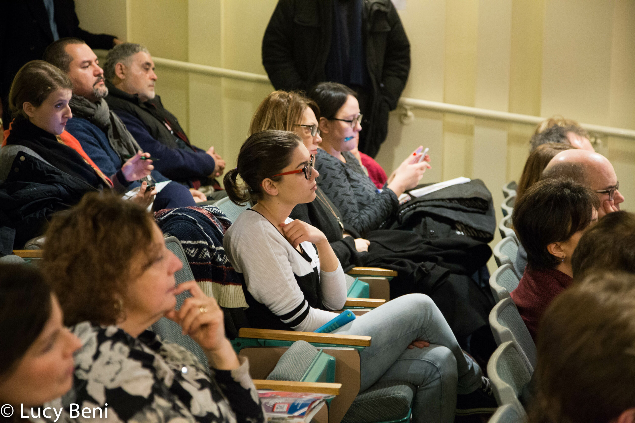 spectators-from-a-conversation-with-dacia-maraini-at-casa-italiana