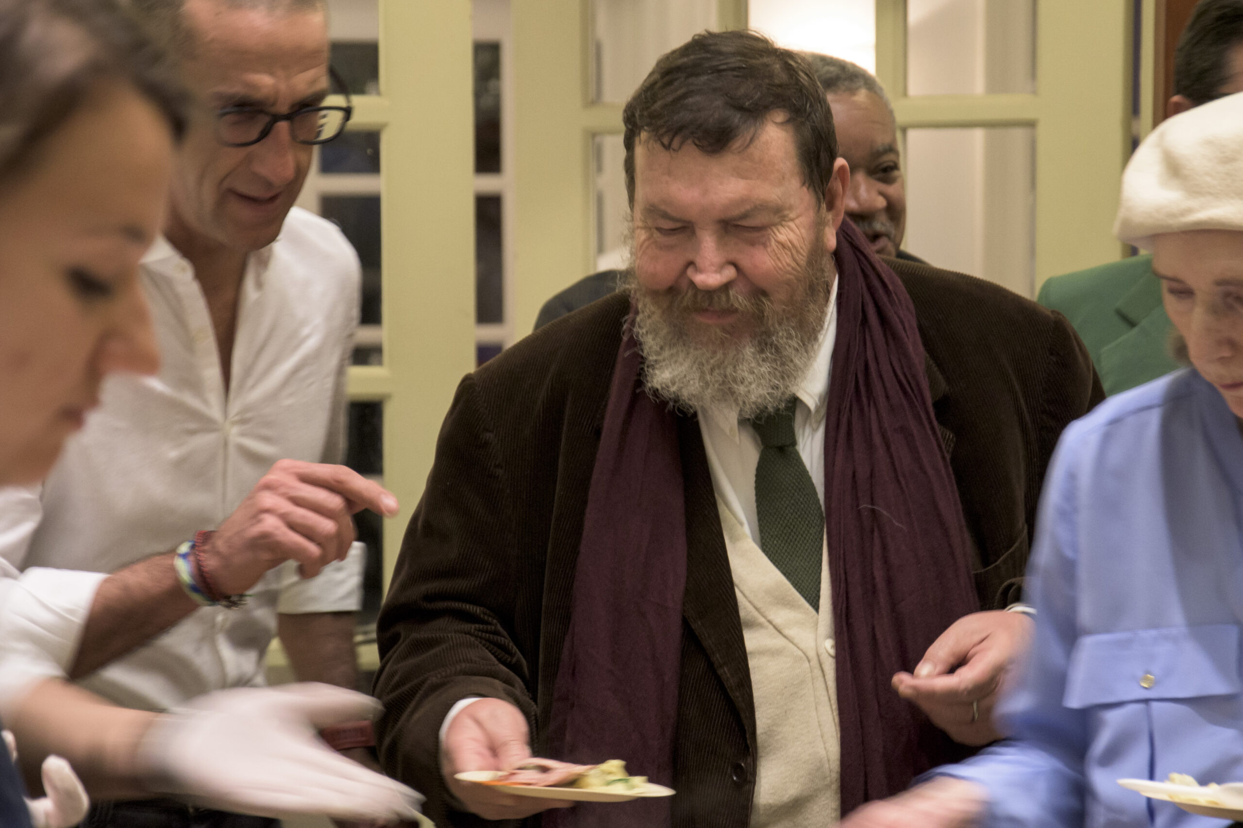 people-having-food-from-le-conversazioni-2016-at-casa-italiana