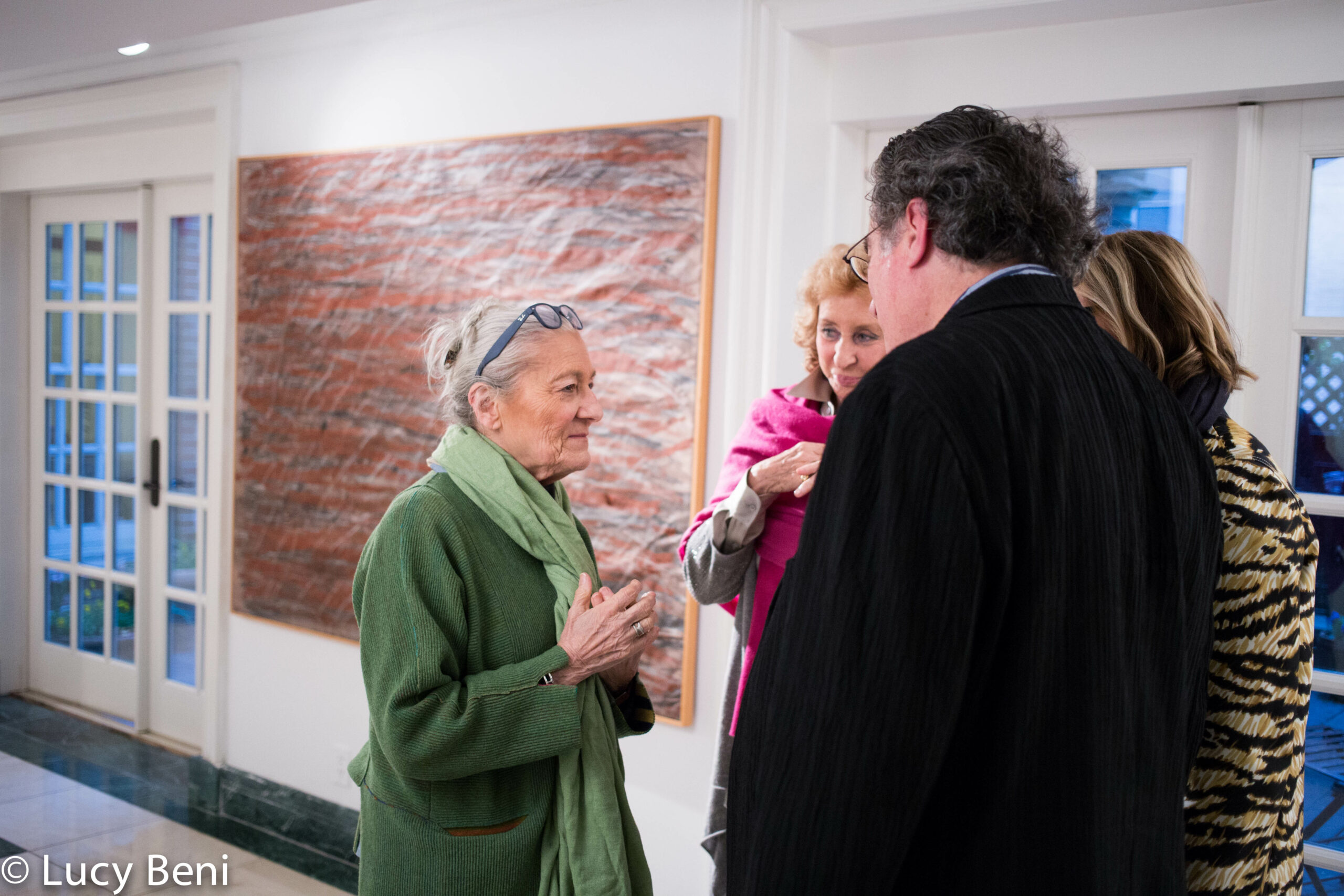 guests-interacting-from-exhibition-opening-luisa-gardini-at-casa-italiana