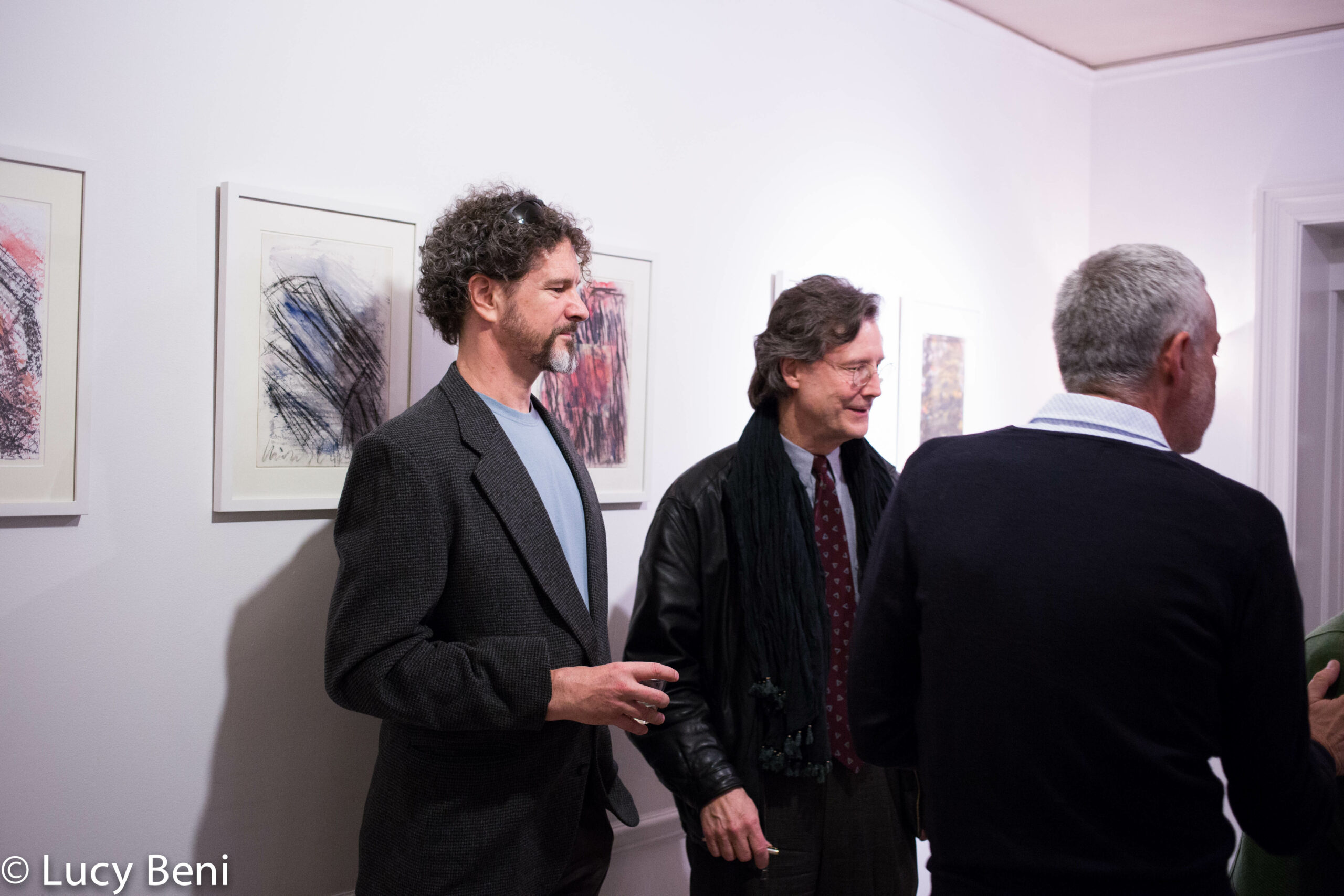guests-interacting-from-exhibition-opening-luisa-gardini-at-casa-italiana