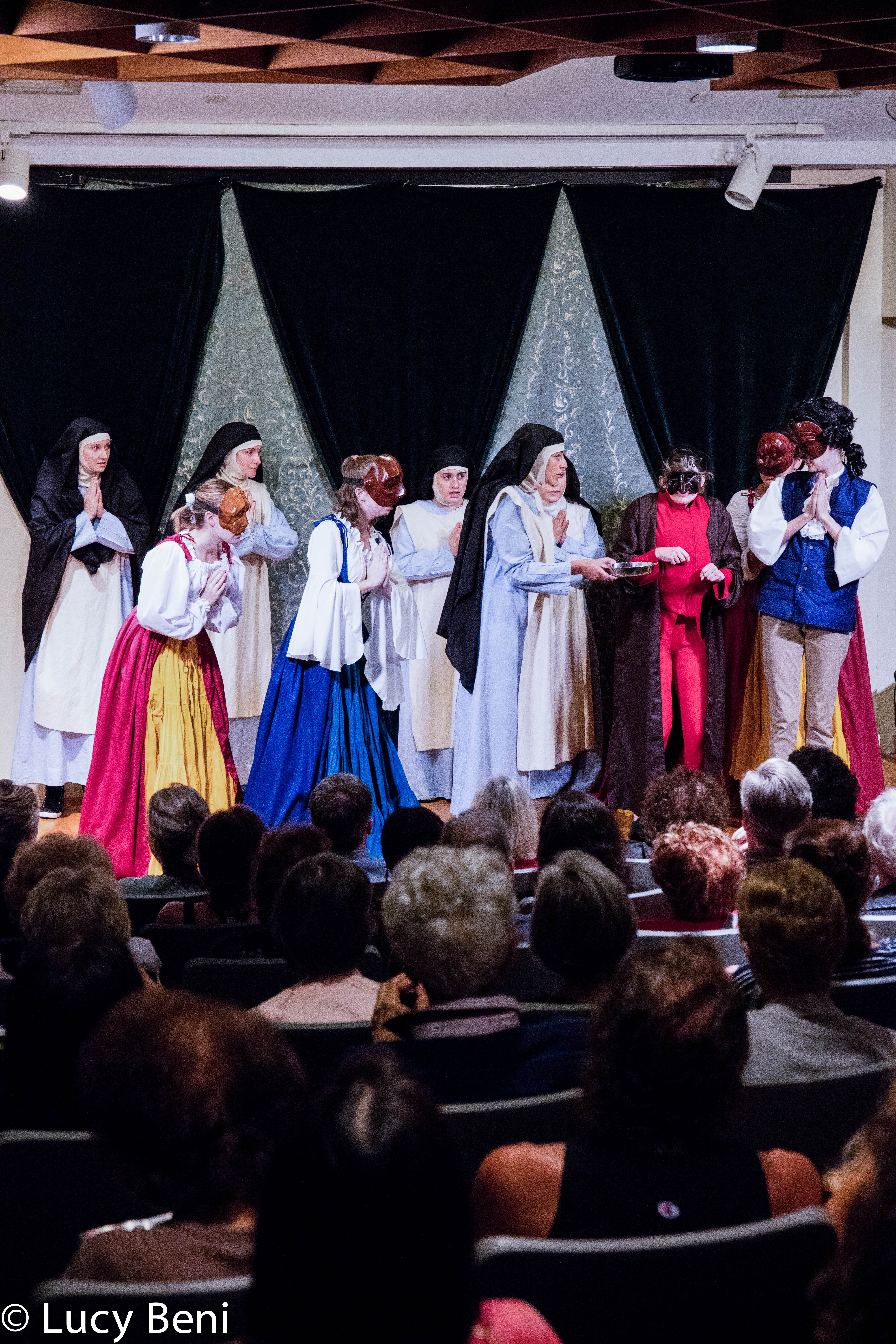 artists-performing-from-theatrical-performance-the-misers-daughter-at-casa-italiana