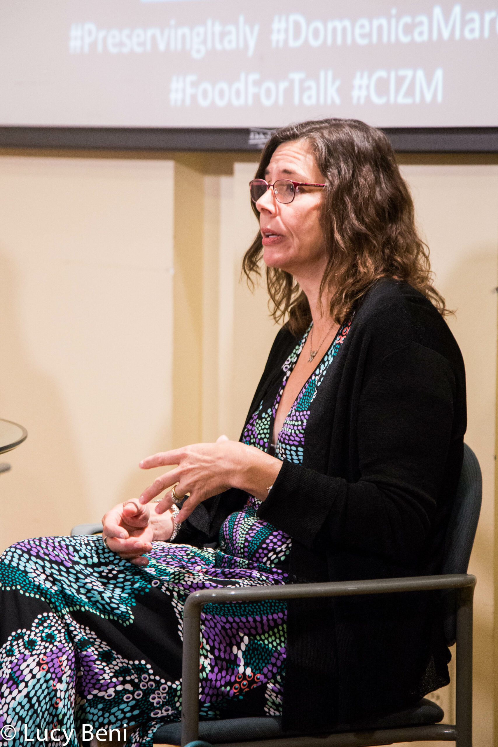 author-talking-from-book-presentation-preserving-italy-at-casa-italiana