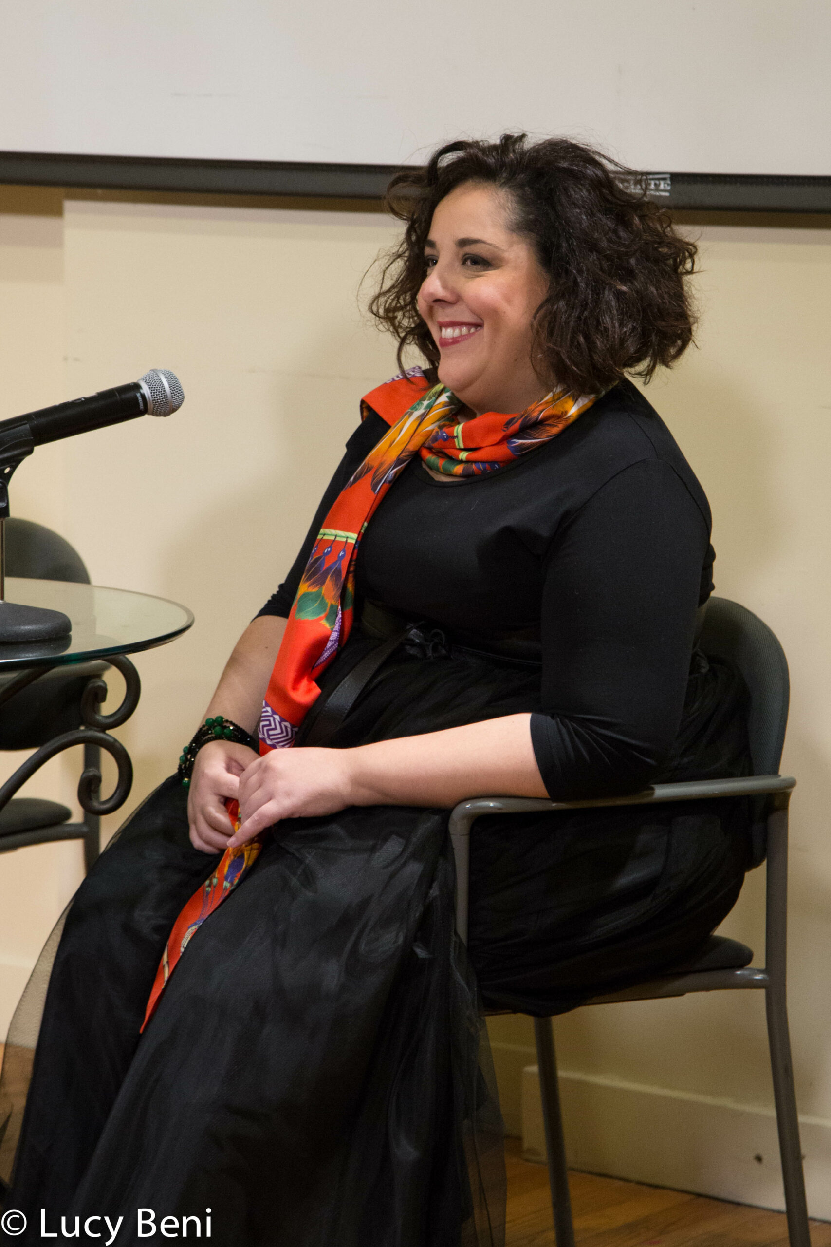 speaker-smiling-from-adventures-in-italian-opera-marianna-pizzolato-at-casa-italiana