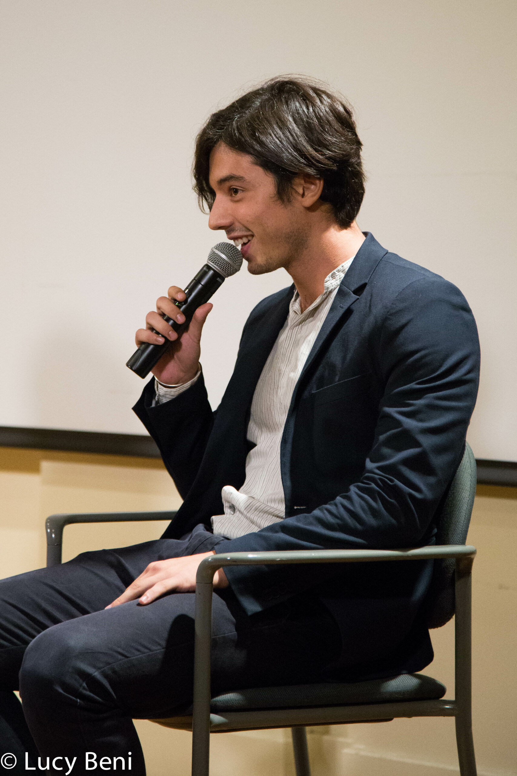 artist-talking-from-screening-our-last-at-casa-italiana