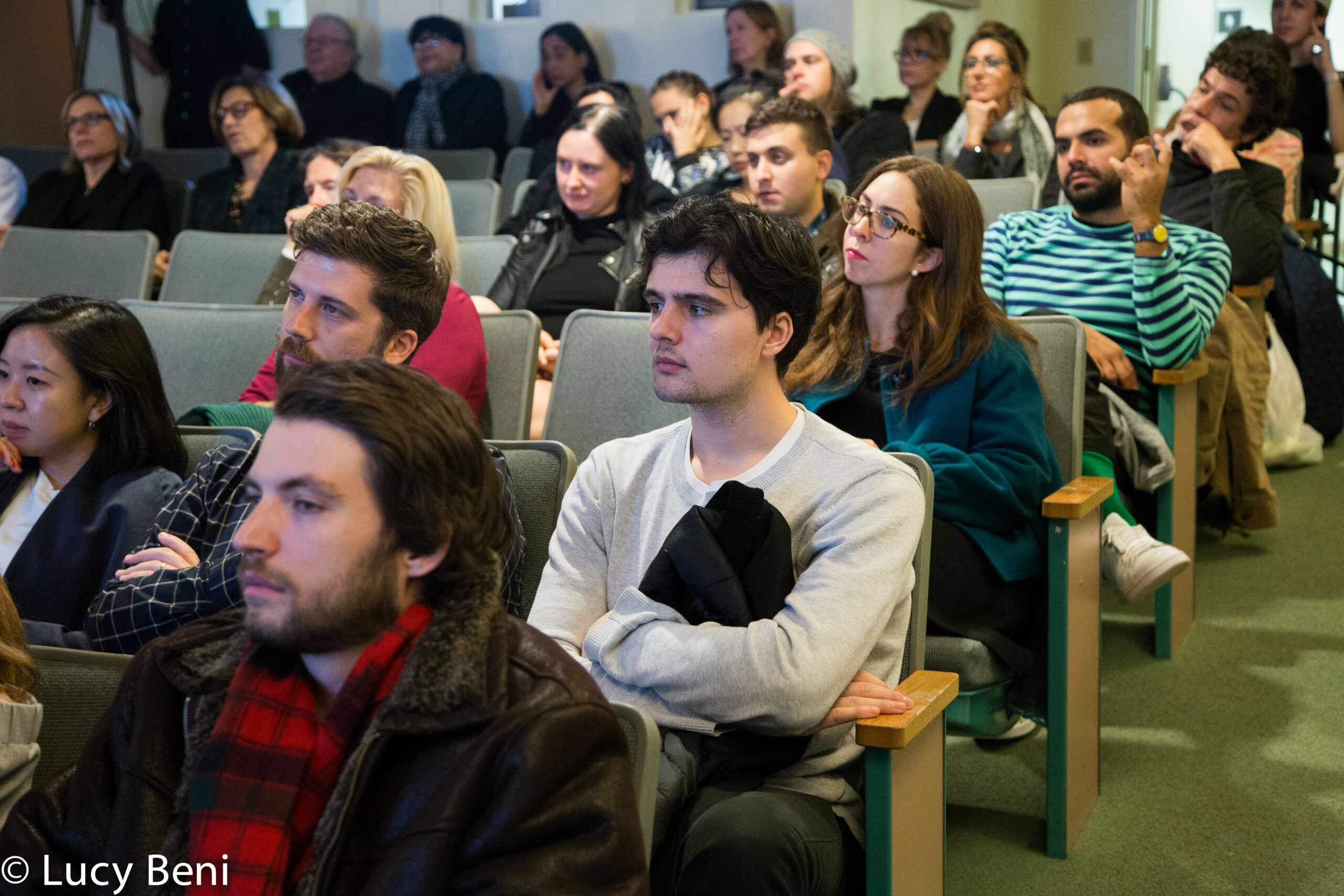 spectators-from-gallery-talk-at-casa-italiana