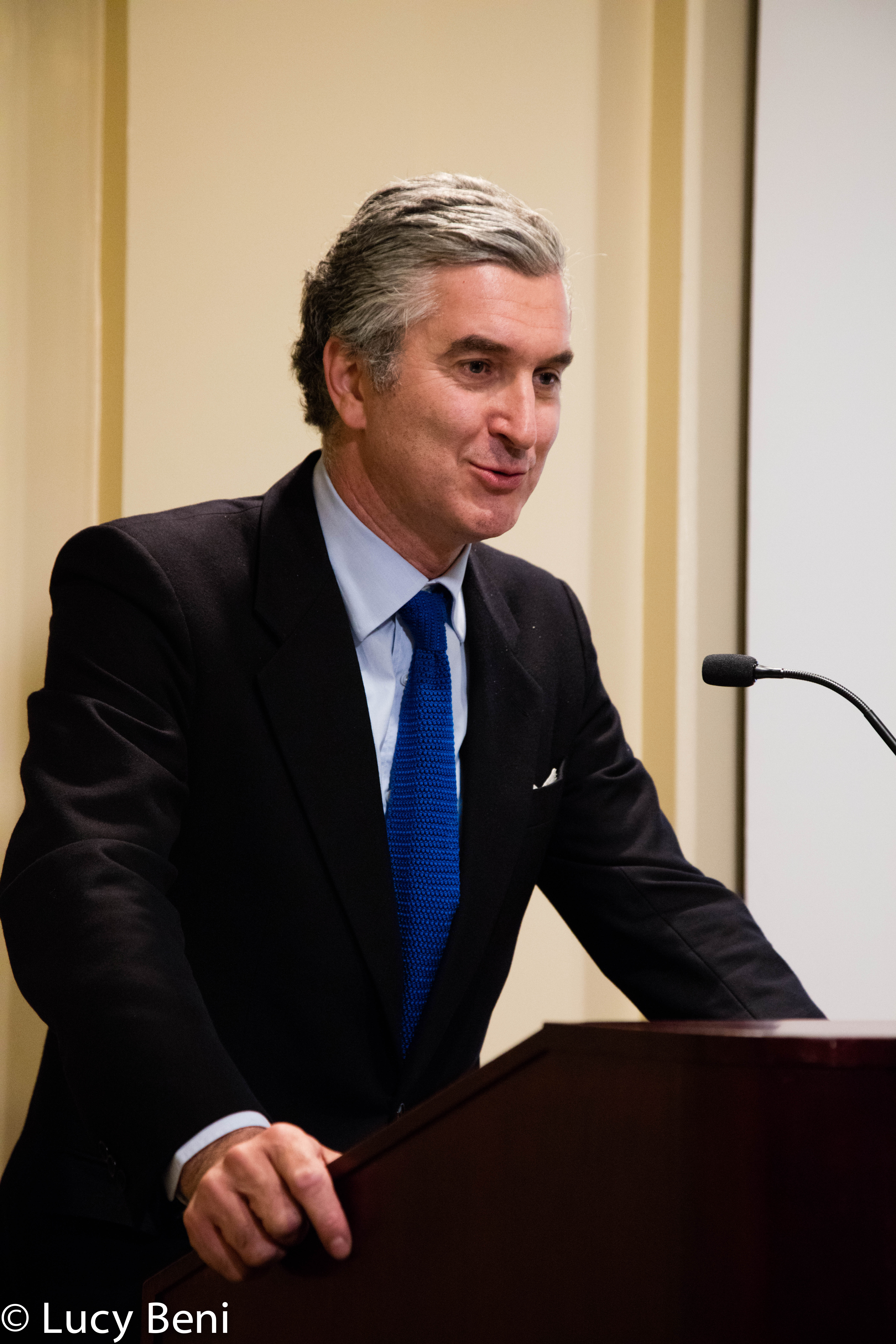 speaker-talking-from-the-feast-days-food-in-artusi-cuisine-at-casa-italiana