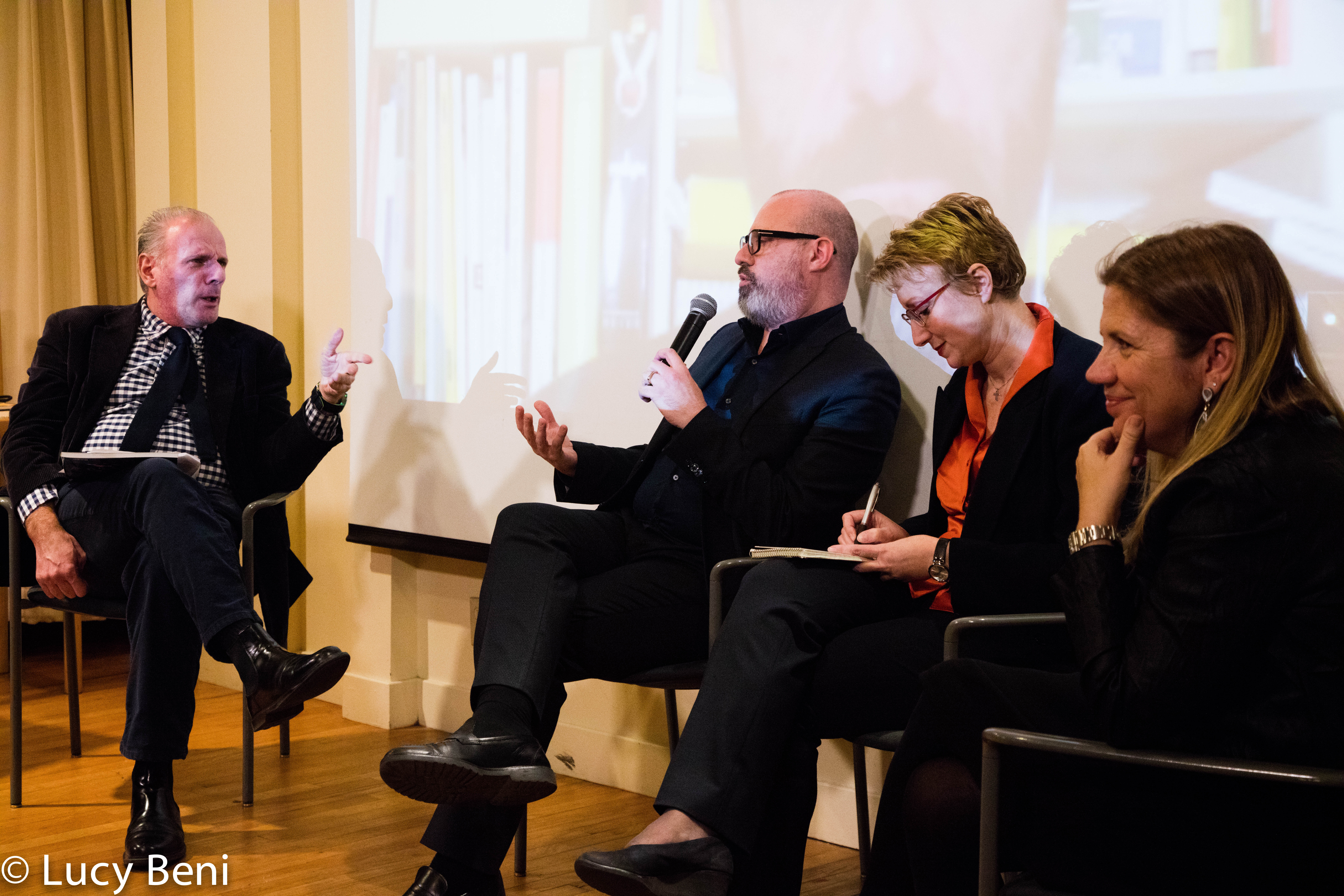 stefano-and-speaker-talking-from-the-feast-days-food-in-artusi-cuisine-at-casa-italiana