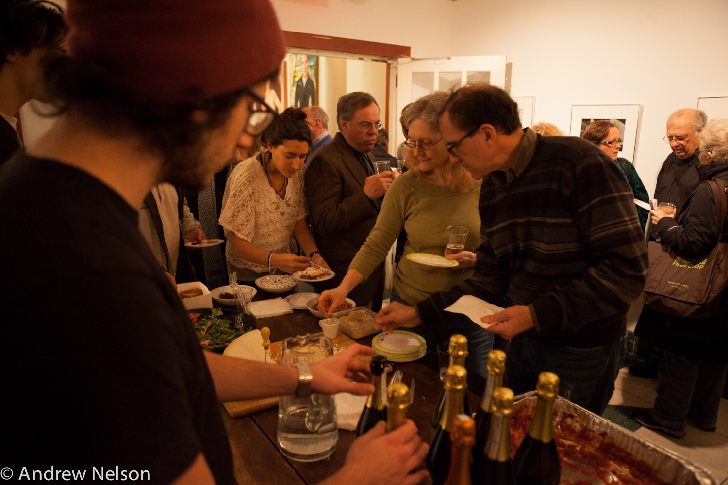guest-having-food-from-iavanet-exhibition-opening-at-casa-italiana