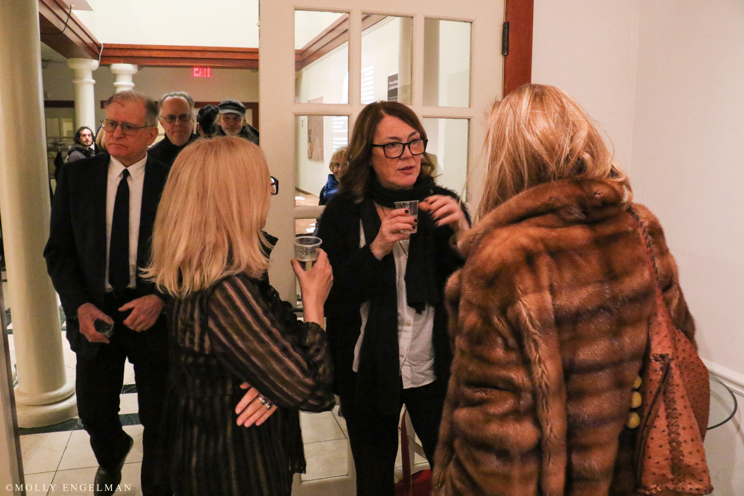 guests-interacting-from-jefferson-palladio-exhibit-opening-and-talk-by-cristina-loi-at-casa-italiana