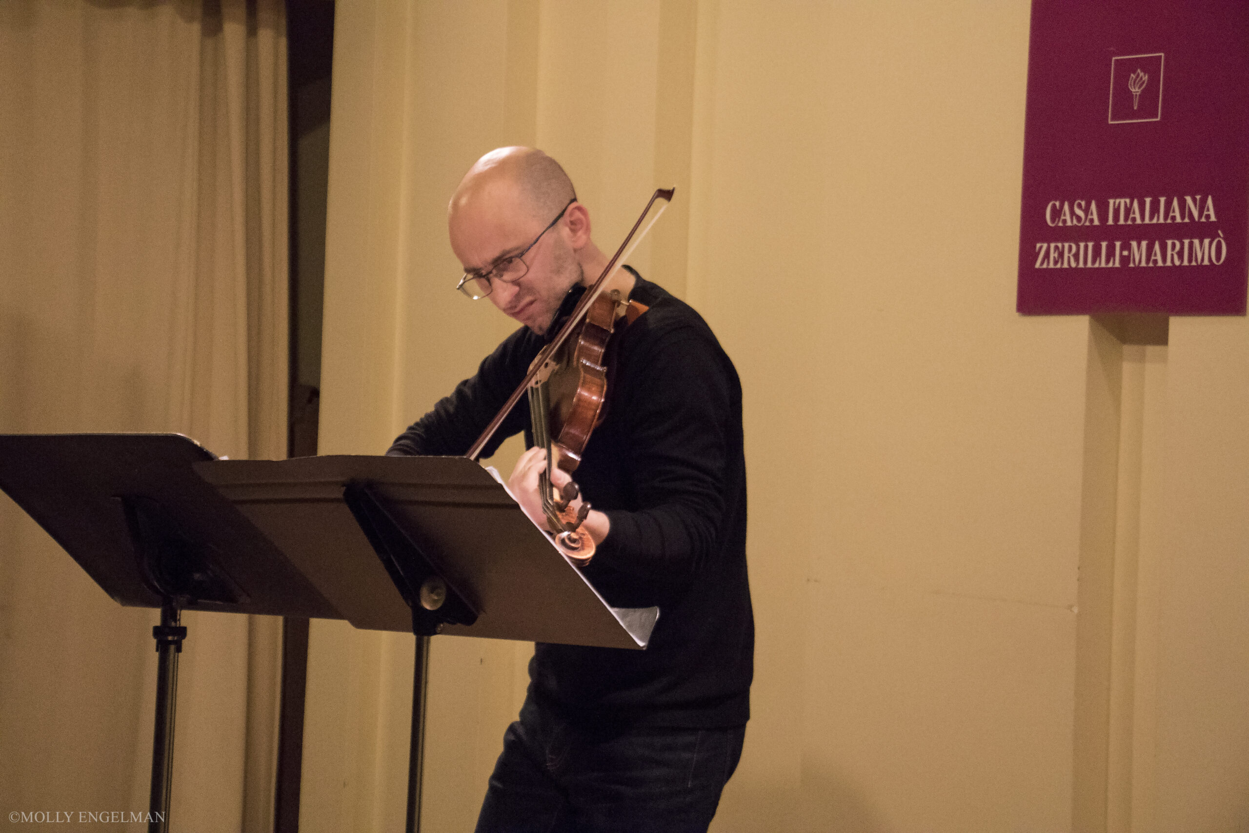 musician-playing-violin-from-marco-fusi-concert-violin-at-casa-italiana