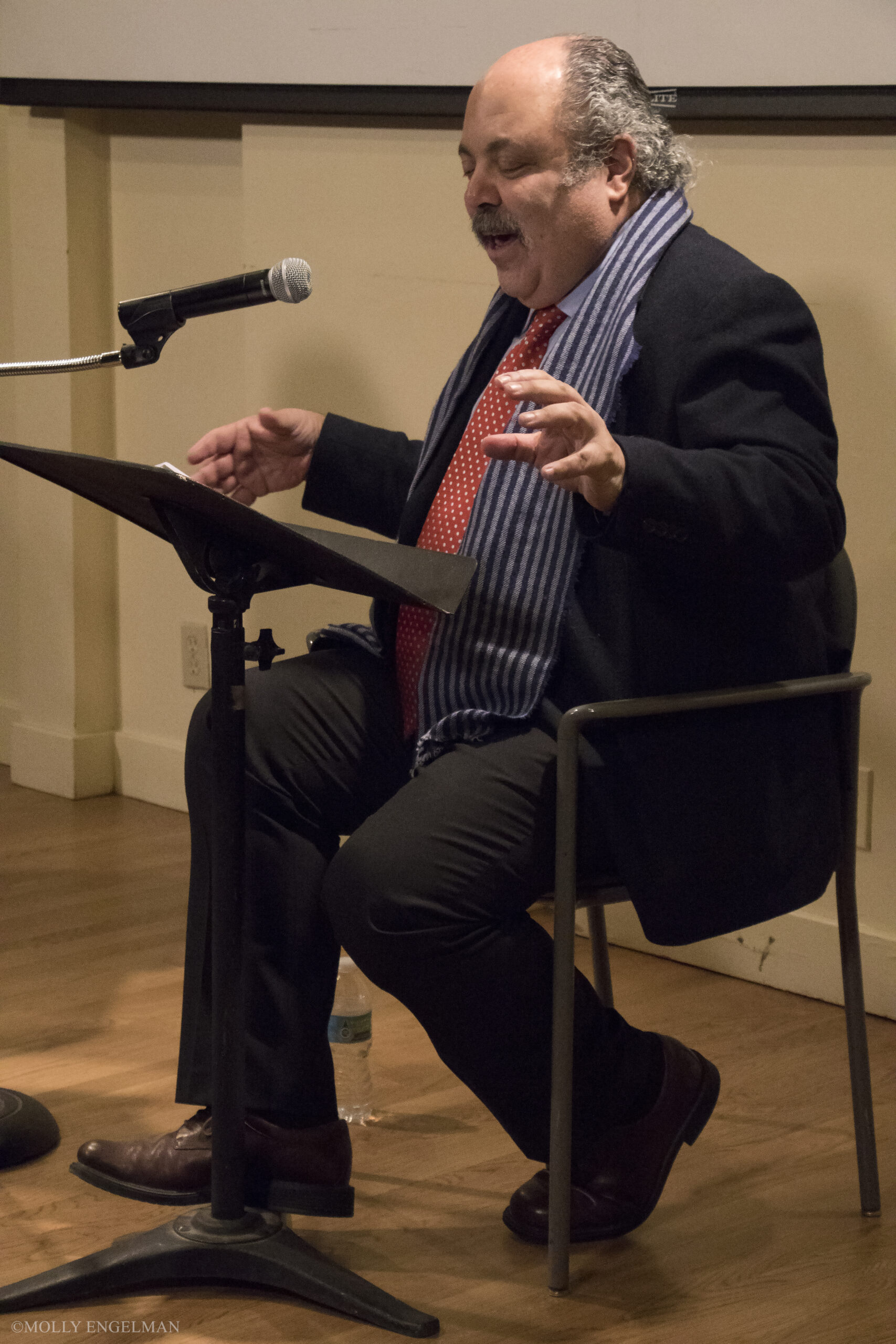 speaker-talking-from-adventures-in-italian-opera-at-casa-italiana