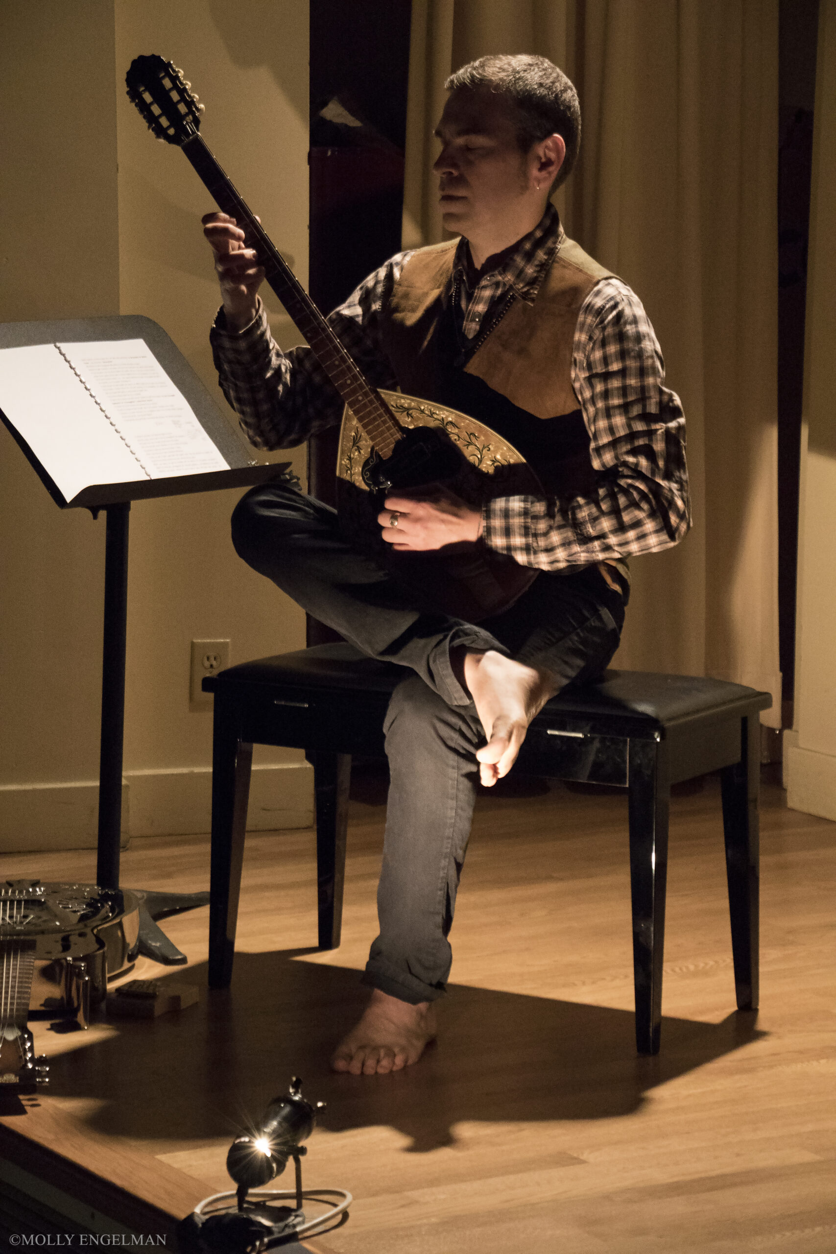 artist-performing-from-in-scena-italian-theater-festival-ny-at-casa-italiana