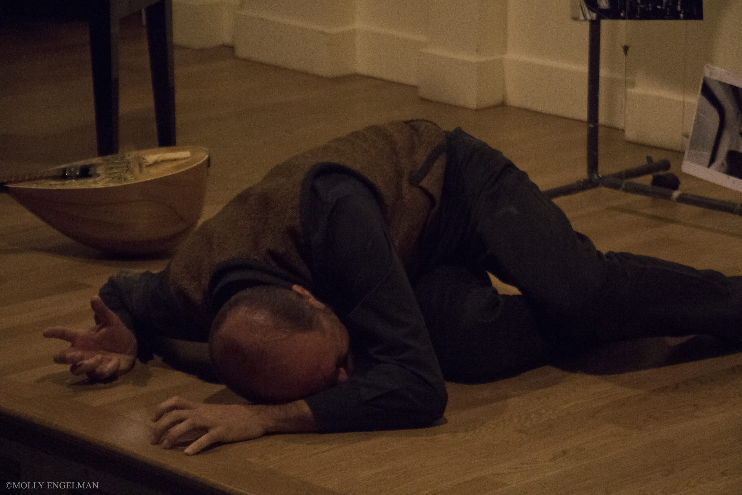 artist-performing-from-in-scena-italian-theater-festival-ny-at-casa-italiana