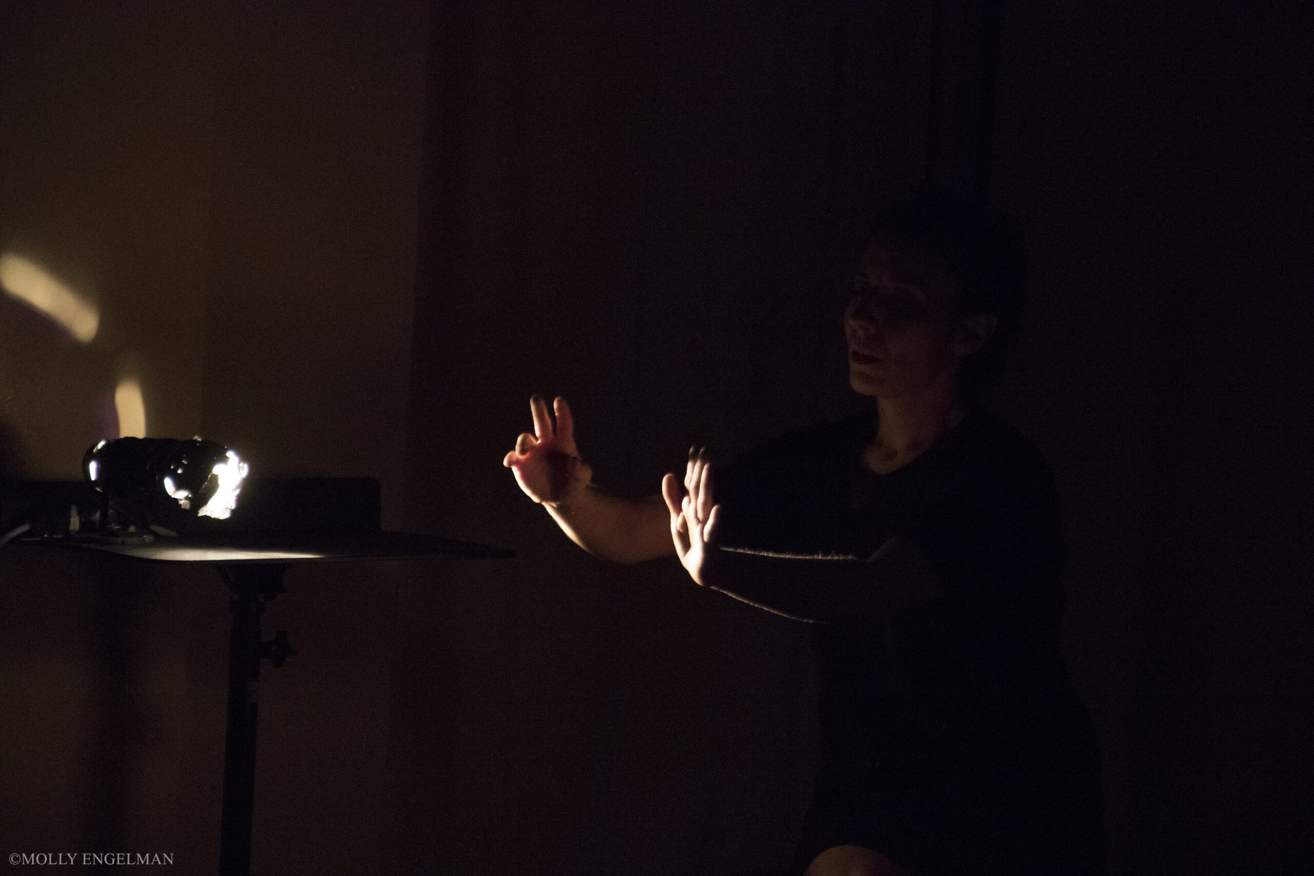 artist-performing-from-in-scena-italian-theater-festival-ny-at-casa-italiana