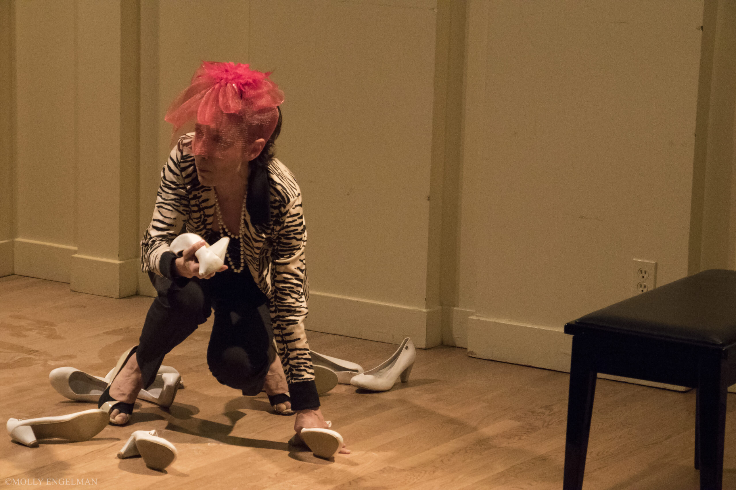 artist-performing-from-in-scena-italian-theater-festival-ny-at-casa-italiana