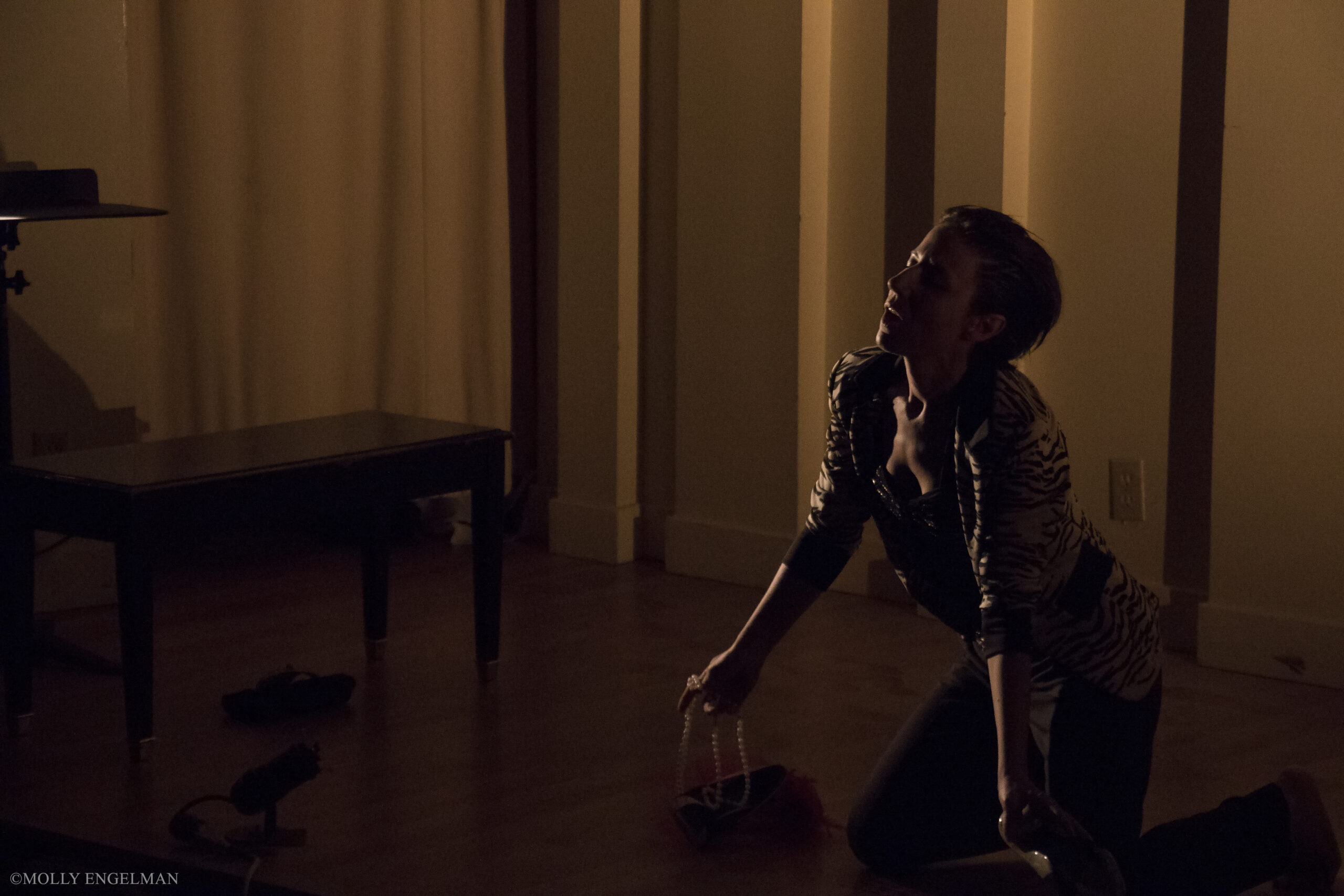 artist-performing-from-in-scena-italian-theater-festival-ny-at-casa-italiana