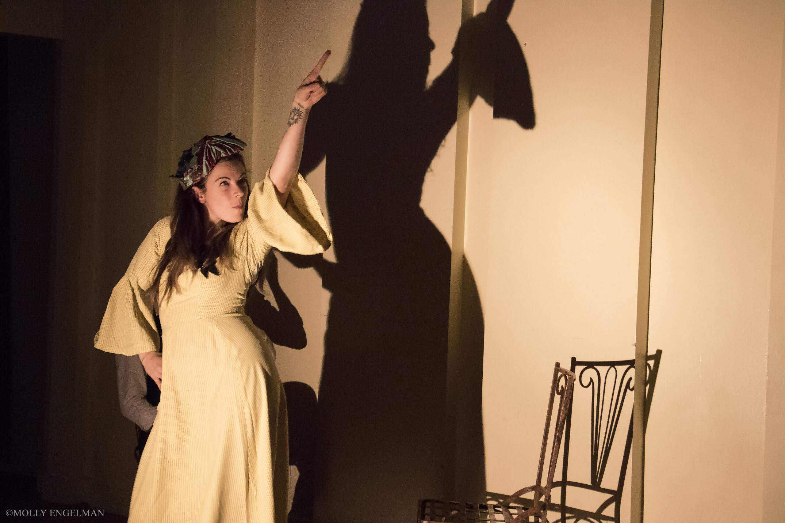 artist-performing-from-in-scena-italian-theater-festival-ny-at-casa-italiana