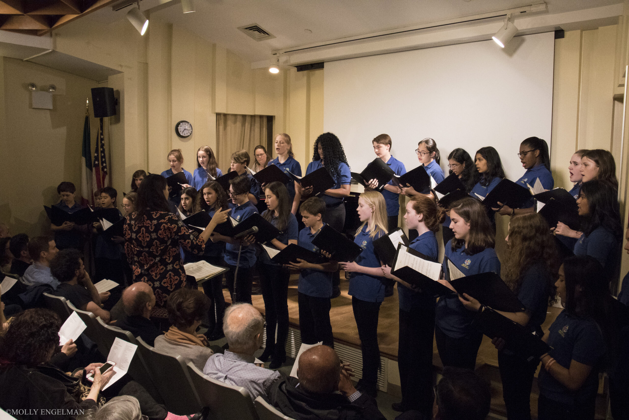 artists-performing-and-spectators-from-concert-le-passioni-dellanima-at-casa-italiana
