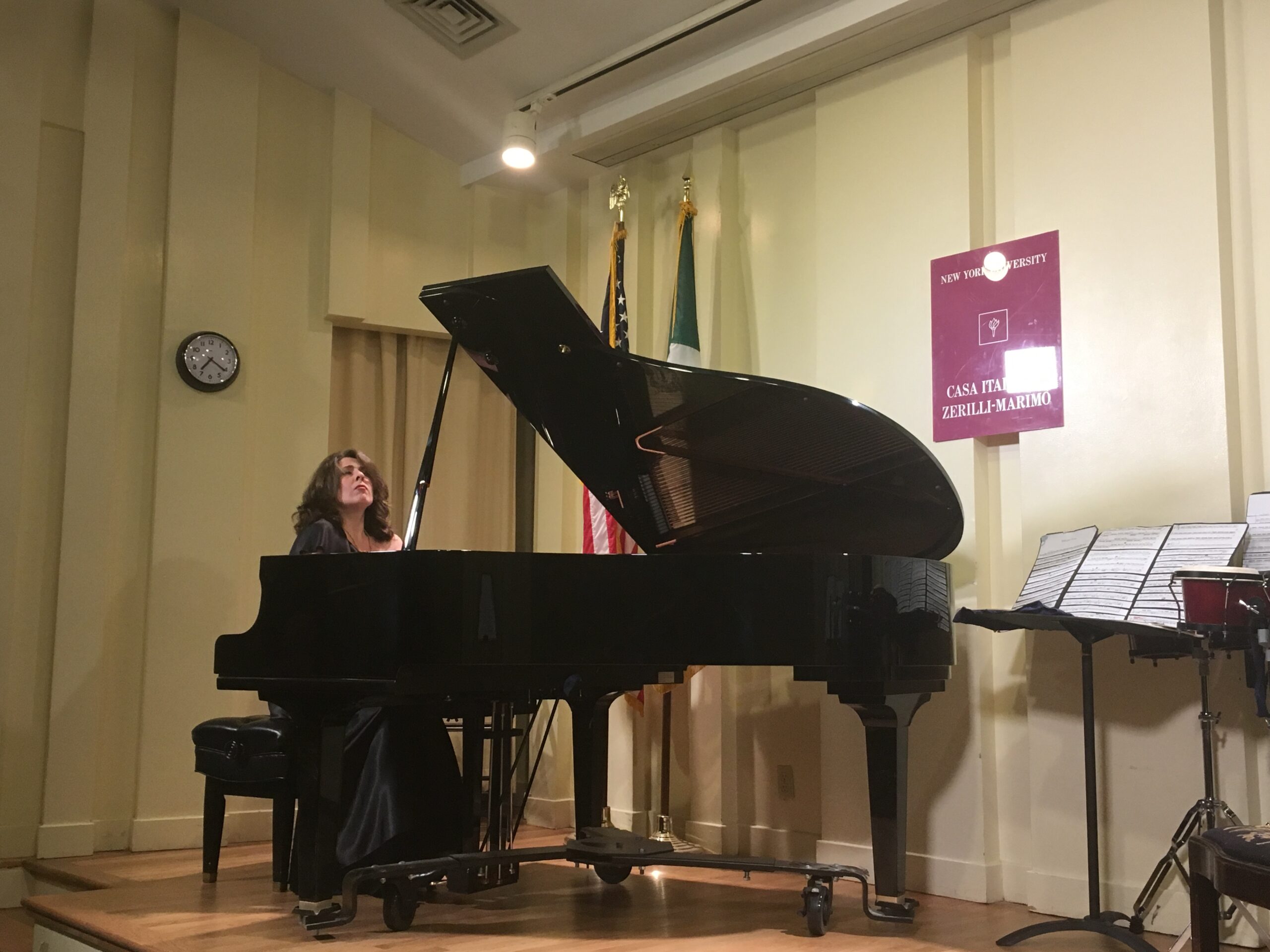 musician-playing-piano-from-concert-2017-ibla-grand-prize-at-casa-italiana