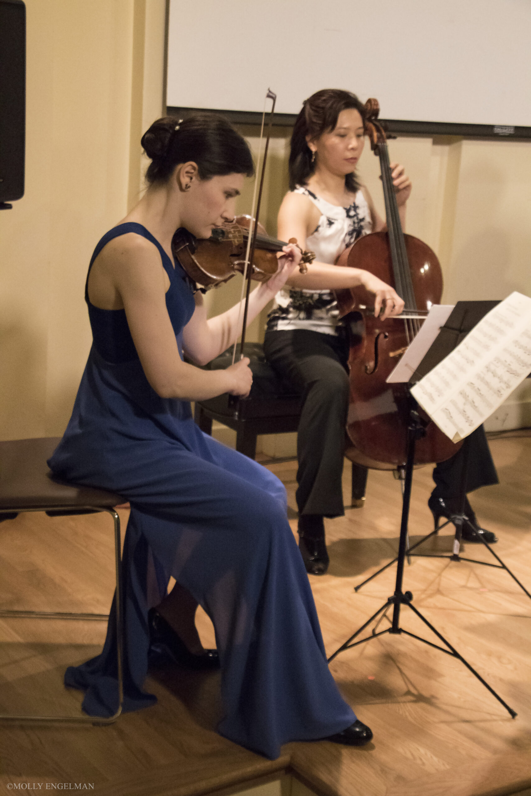 musician-playing-violin-from-chelsea-music-festival-at-casa-italiana