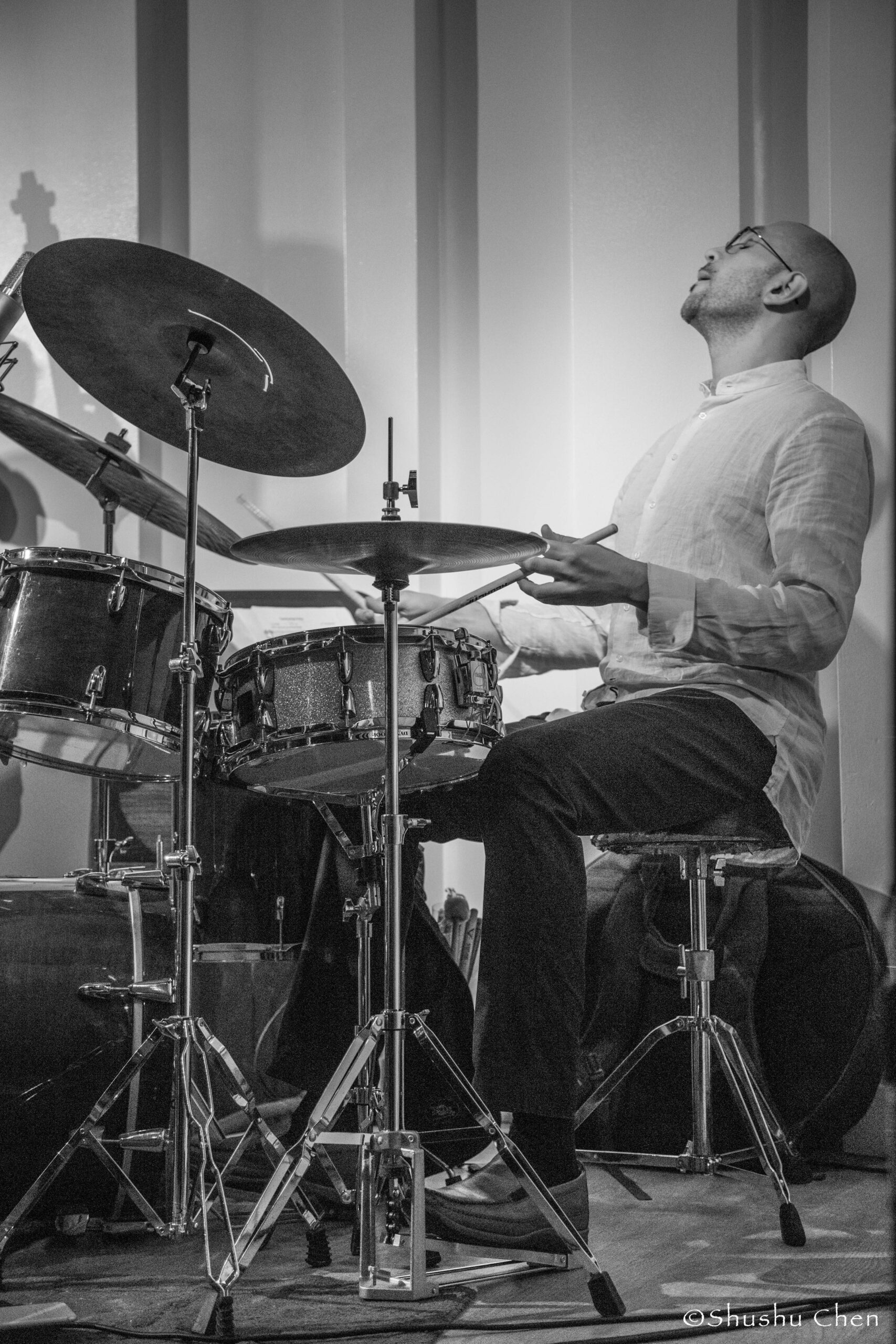 musician-playing-drum-from-jazz-concert-luca-santaniello-at-casa-italiana