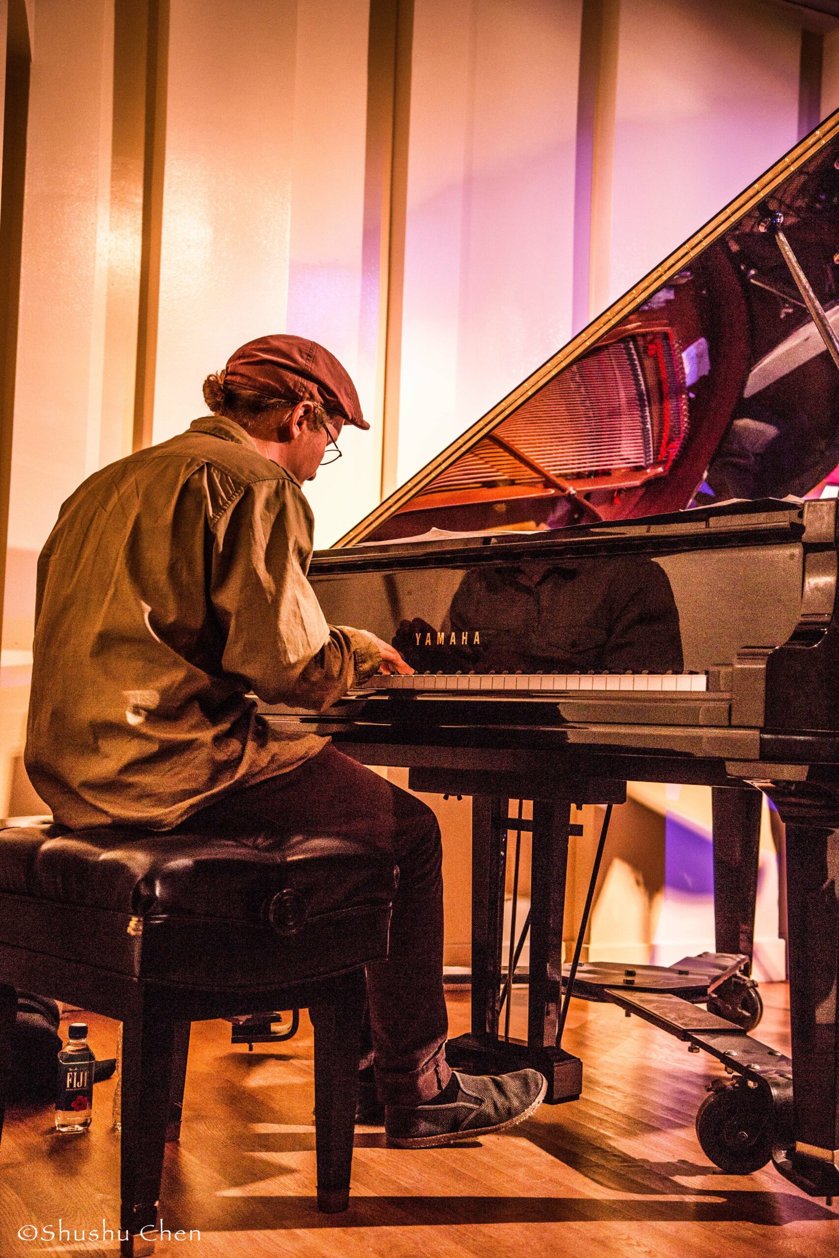 musician-playing-piano-from-jazz-concert-luca-santaniello-at-casa-italiana