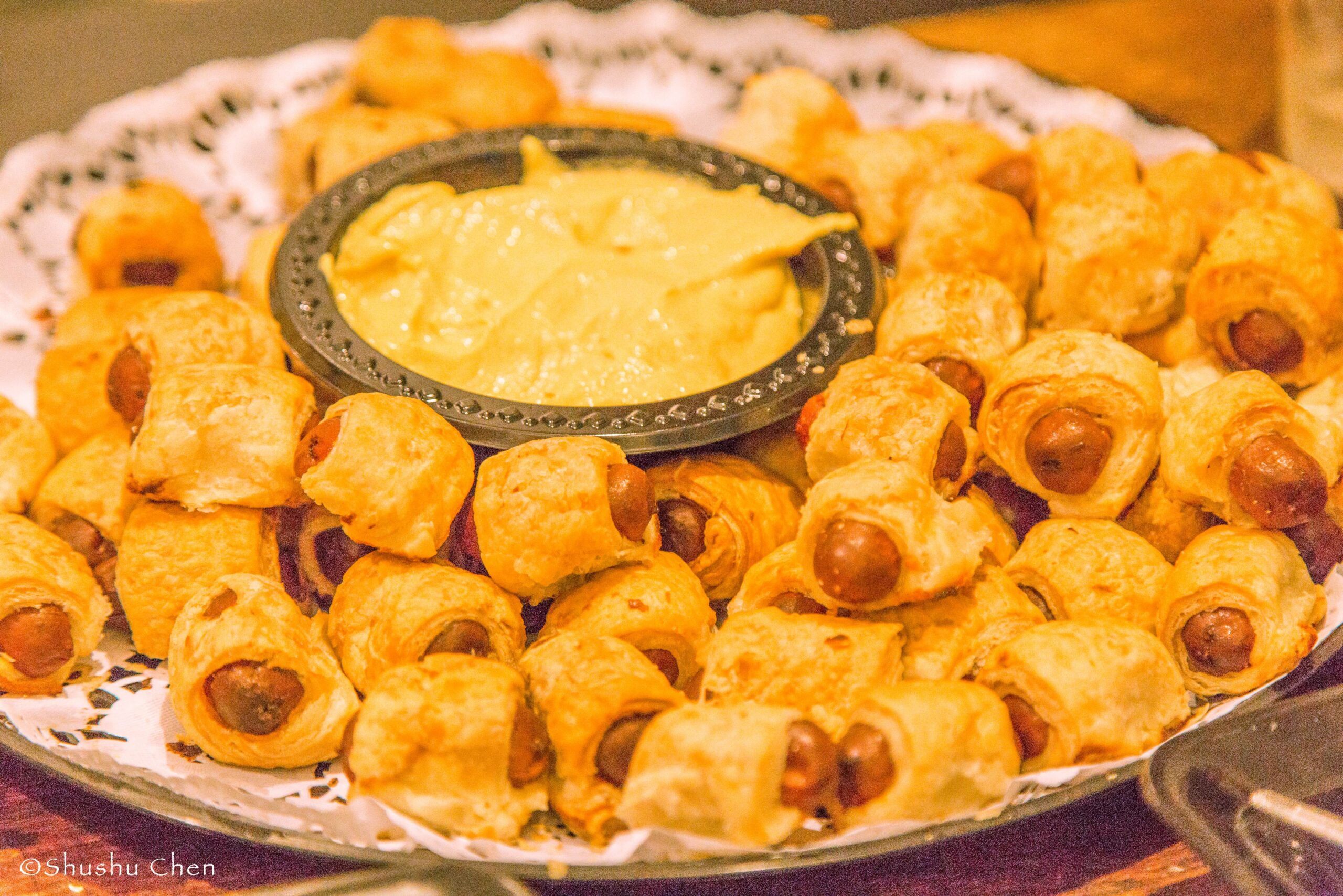 food-from-theatrical-performance-at-casa-italiana