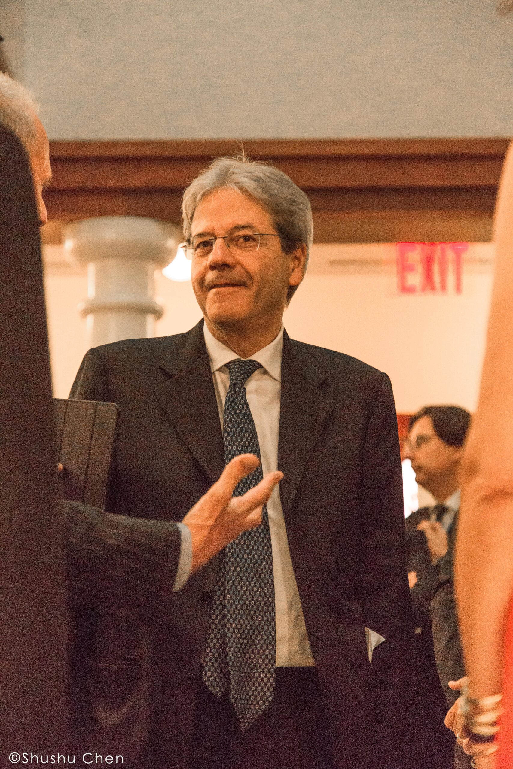 stefano-talking-and-paolo-gentiloni-from-italian-prime-minister-paolo-gentiloni-at-casa-italiana