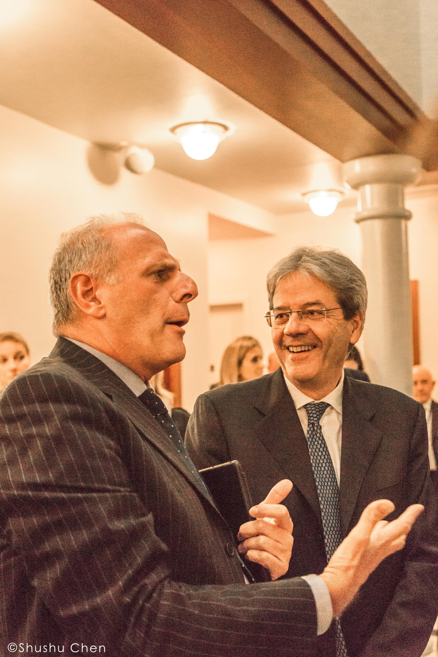 stefano-talking-and-paolo-gentiloni-smiling-from-italian-prime-minister-paolo-gentiloni-at-casa-italiana