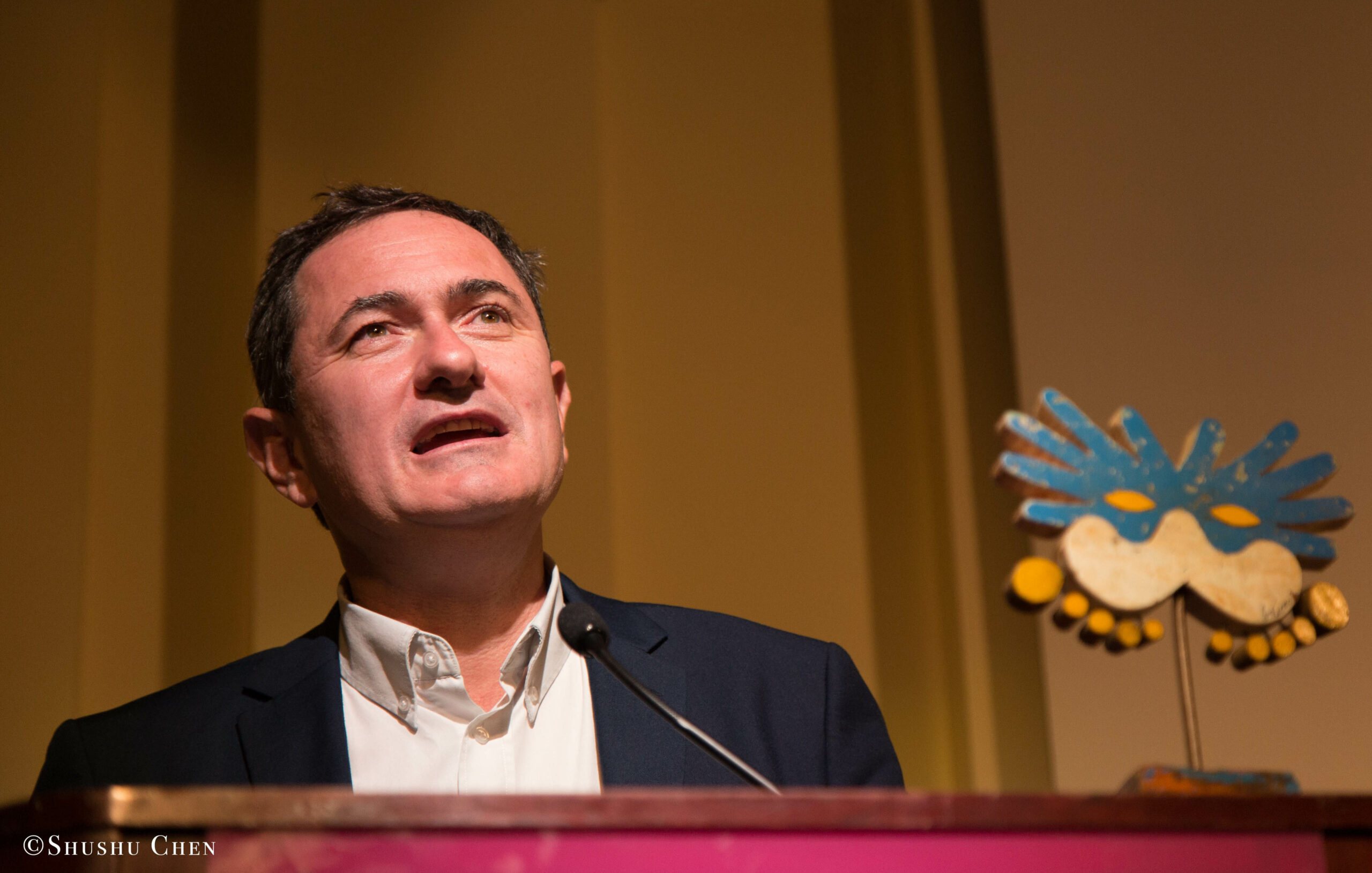 speaker-talking-from-italy-on-screen-today-screenings-tribute-to-dario-fo-at-casa-italiana